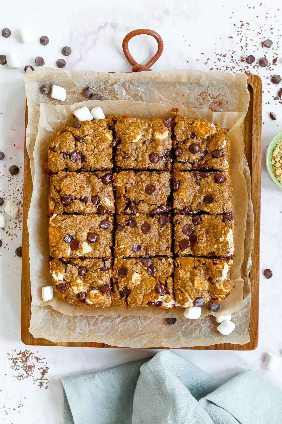 ALMOND BUTTER S’MORES OATMEAL SQUARES