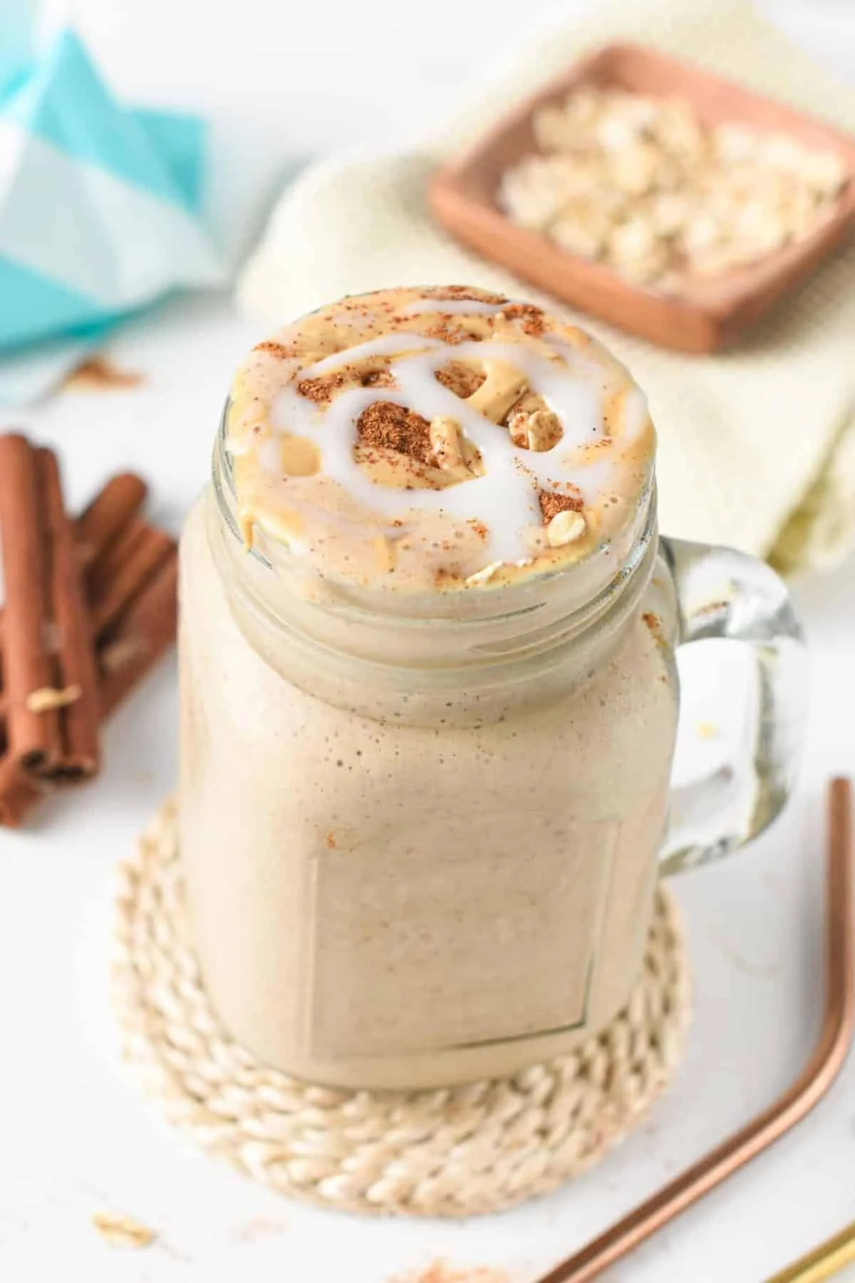 CINNAMON ROLL PROTEIN SHAKE