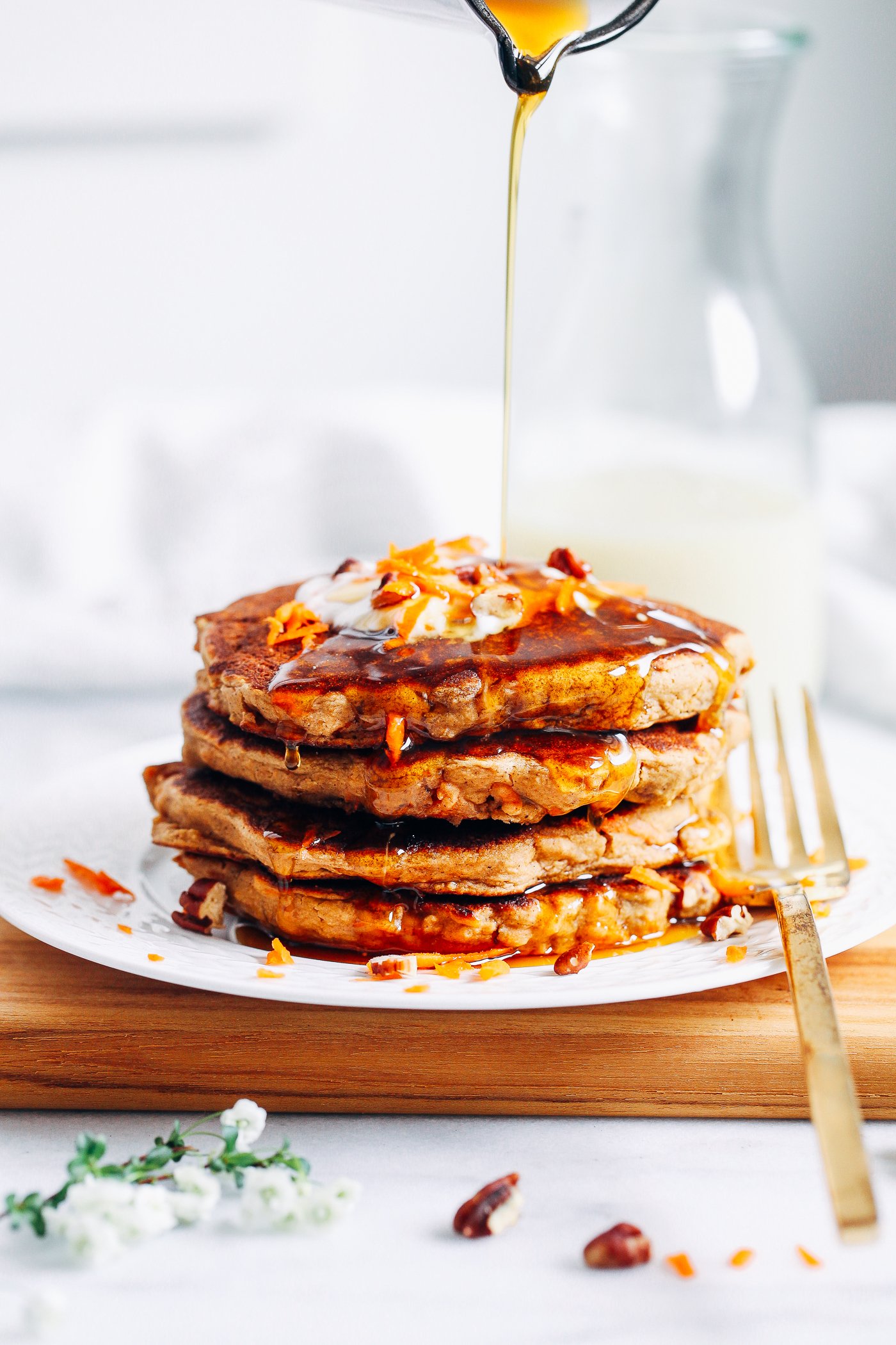 CARROT CAKE PROTEIN PANCAKES