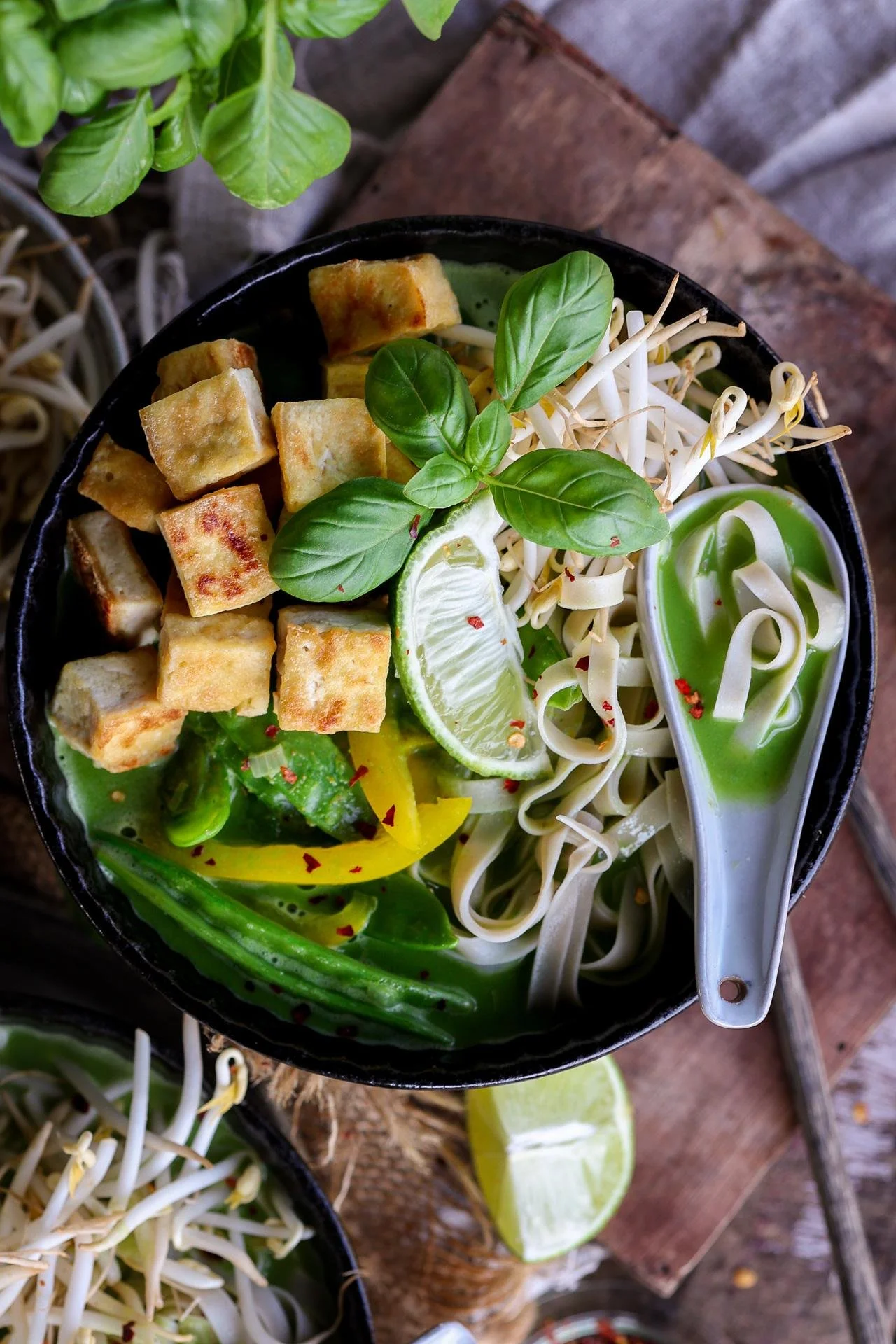 COCONUT THAI GREEN CURRY SOUP