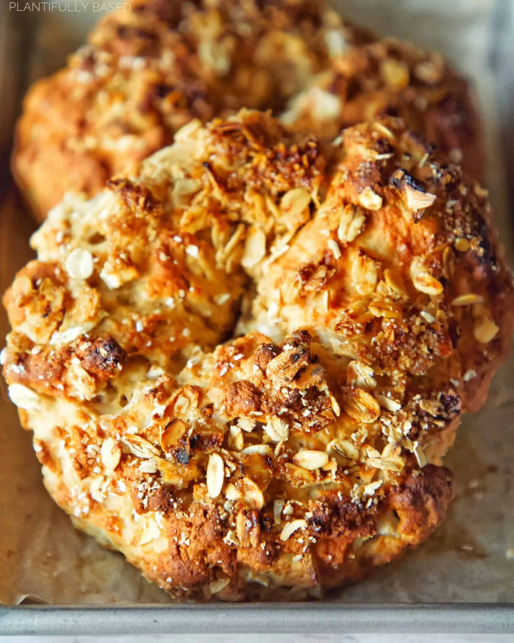 AMAZING HIGH-PROTEIN APPLE CRISP BAGELS