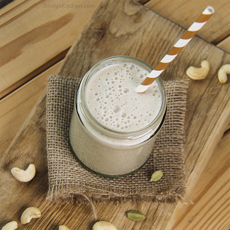 CREAMY CARDAMOM &amp; CASHEW VEGAN MILKSHAKE