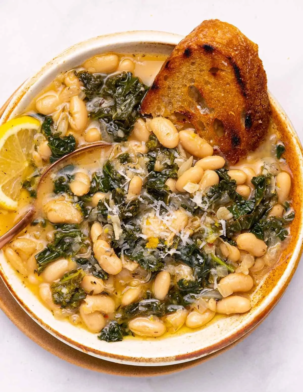 BRAISED WHITE BEANS AND GREENS