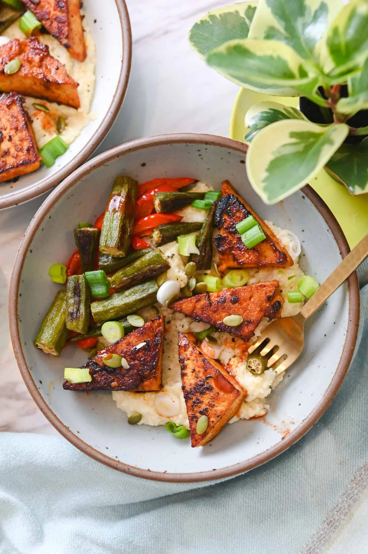 VEGETARIAN GRIT BOWLS WITH MAPLE TOFU
