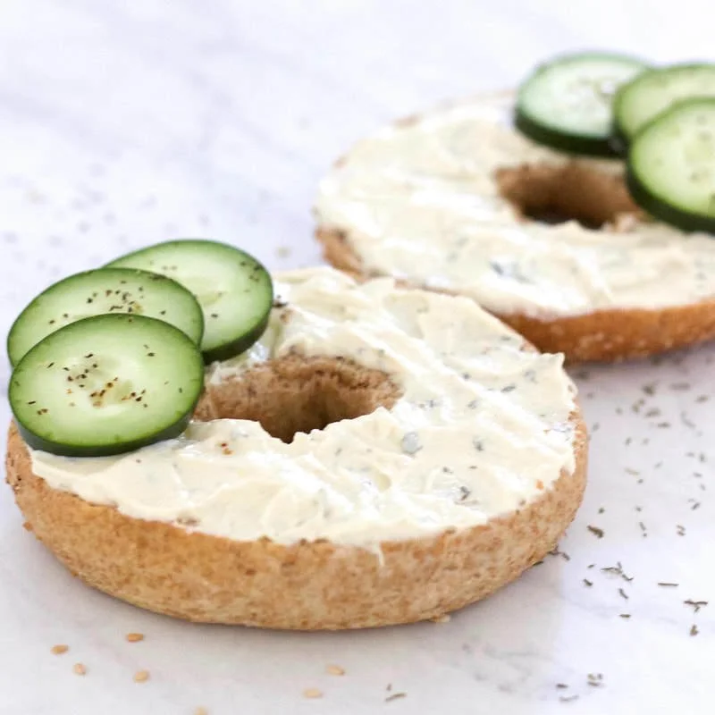 GARLIC &amp; HERB VEGAN CREAM CHEESE