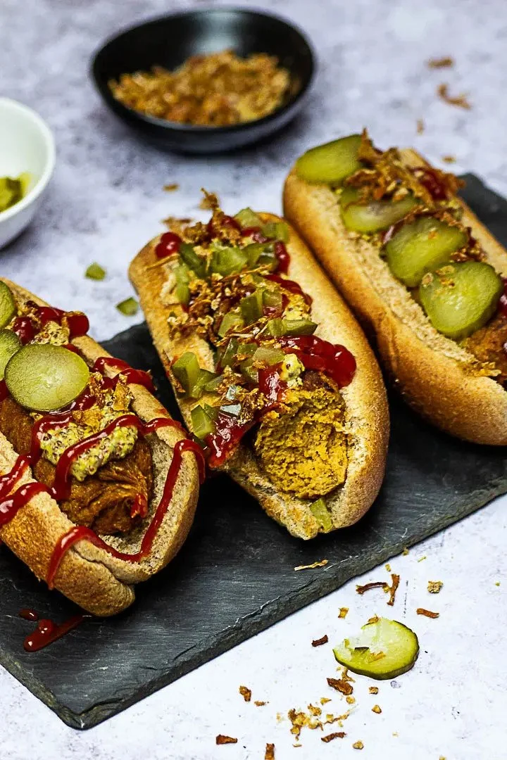 HOMEMADE VEGAN SEITAN HOT DOGS