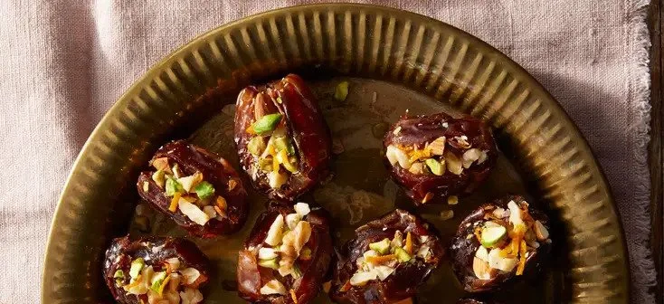 PISTACHIO-ORANGE STUFFED DATES