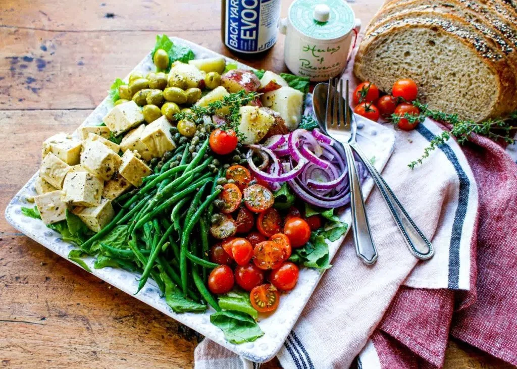 NICOISE SALAD WITH TOFU