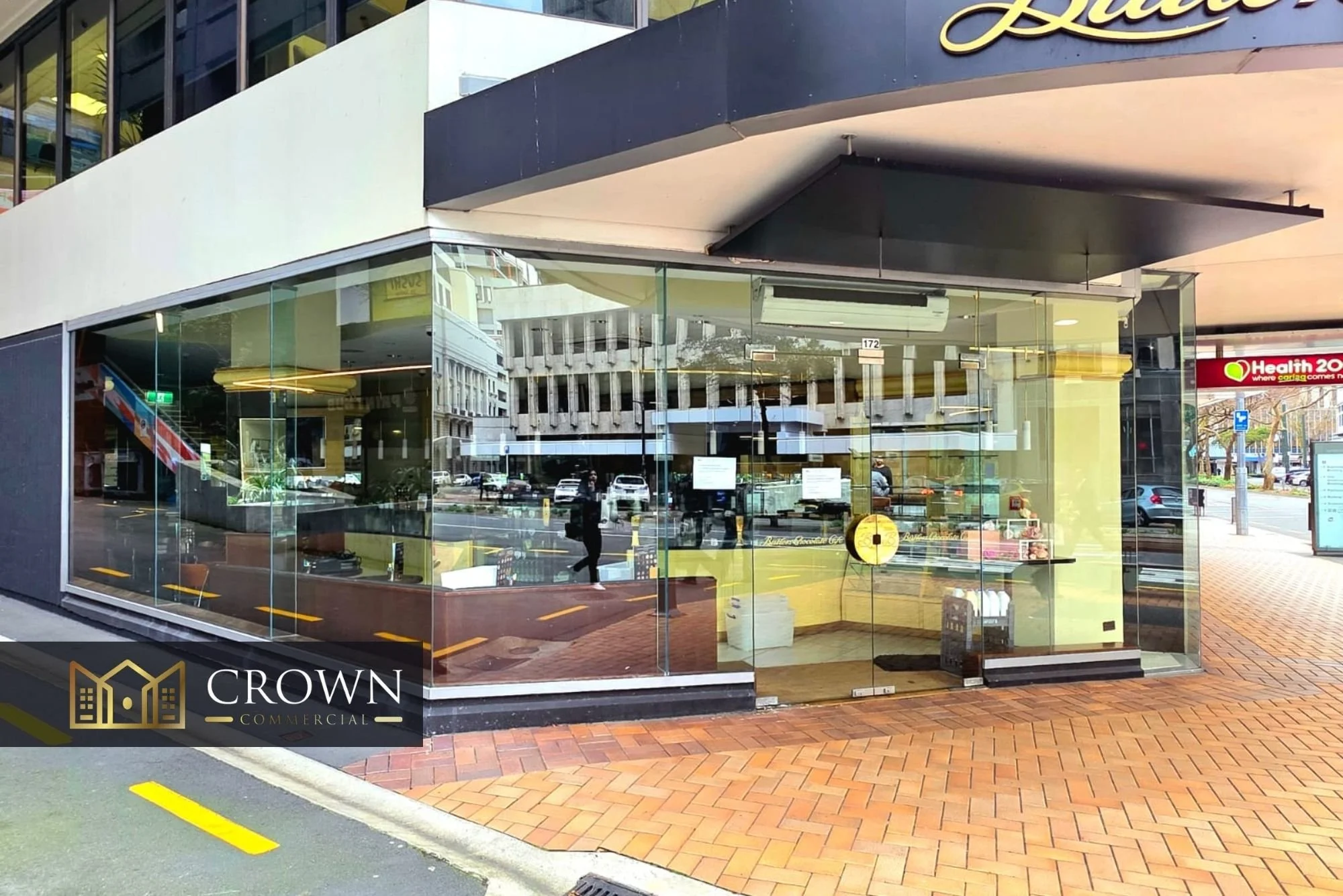 172 Lambton Quay - TM SIDE Logo marked photos (1).jpg