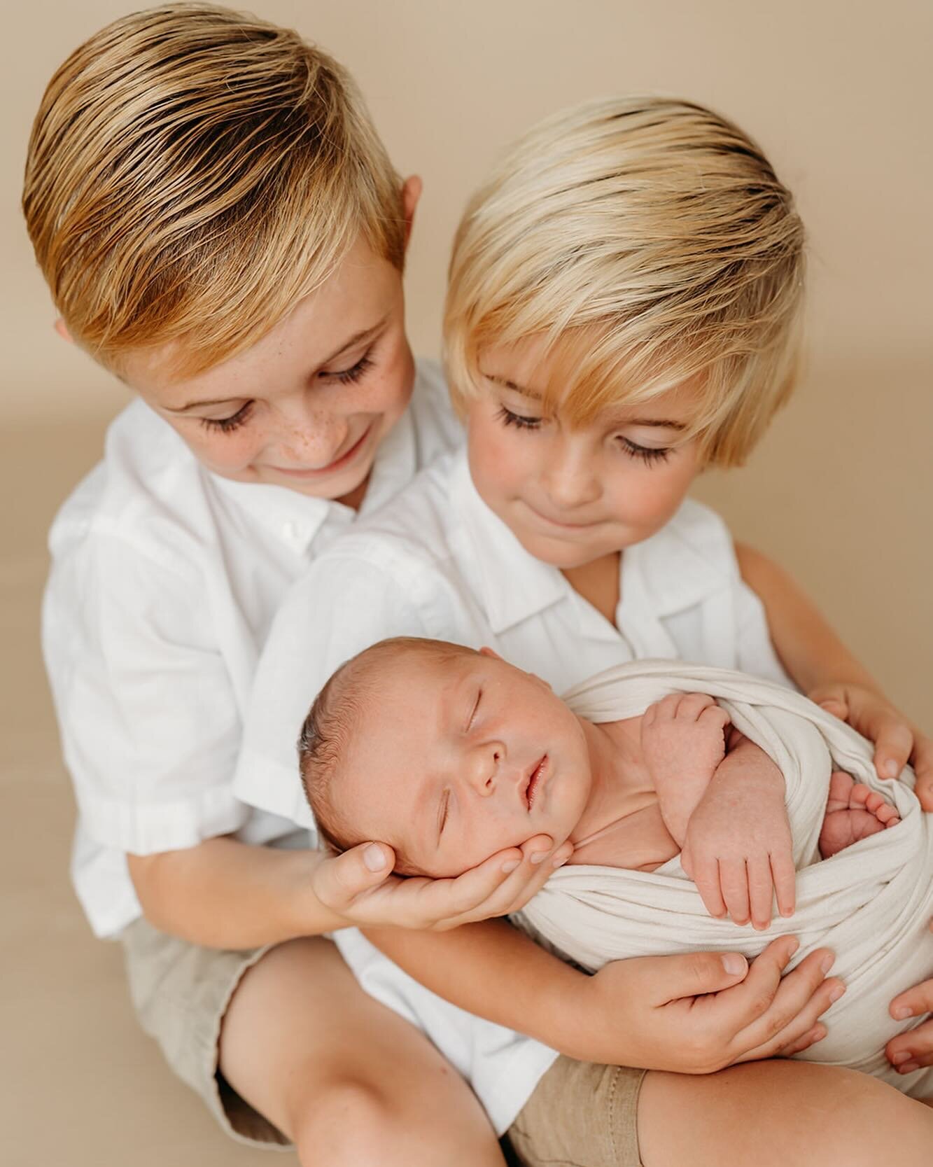 These boys were meant for the big brother life. They are adoring the newest baby boy to the family ❤️ #okcphotographer  #okcnewbornphotographer #okcnewbornphotography #studionewborn #neutraltones #studioowner