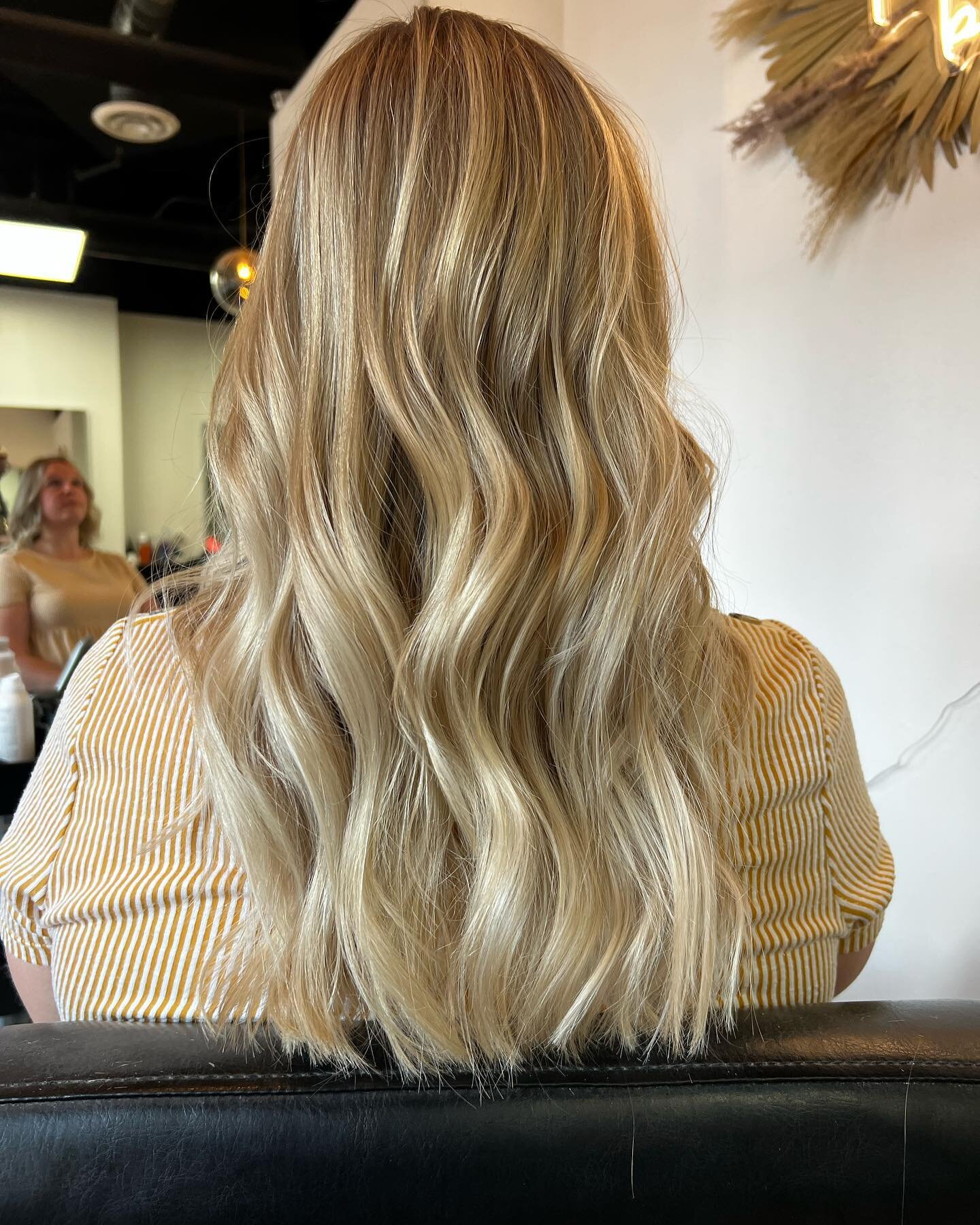 Summertime blonde 👱&zwj;♀️