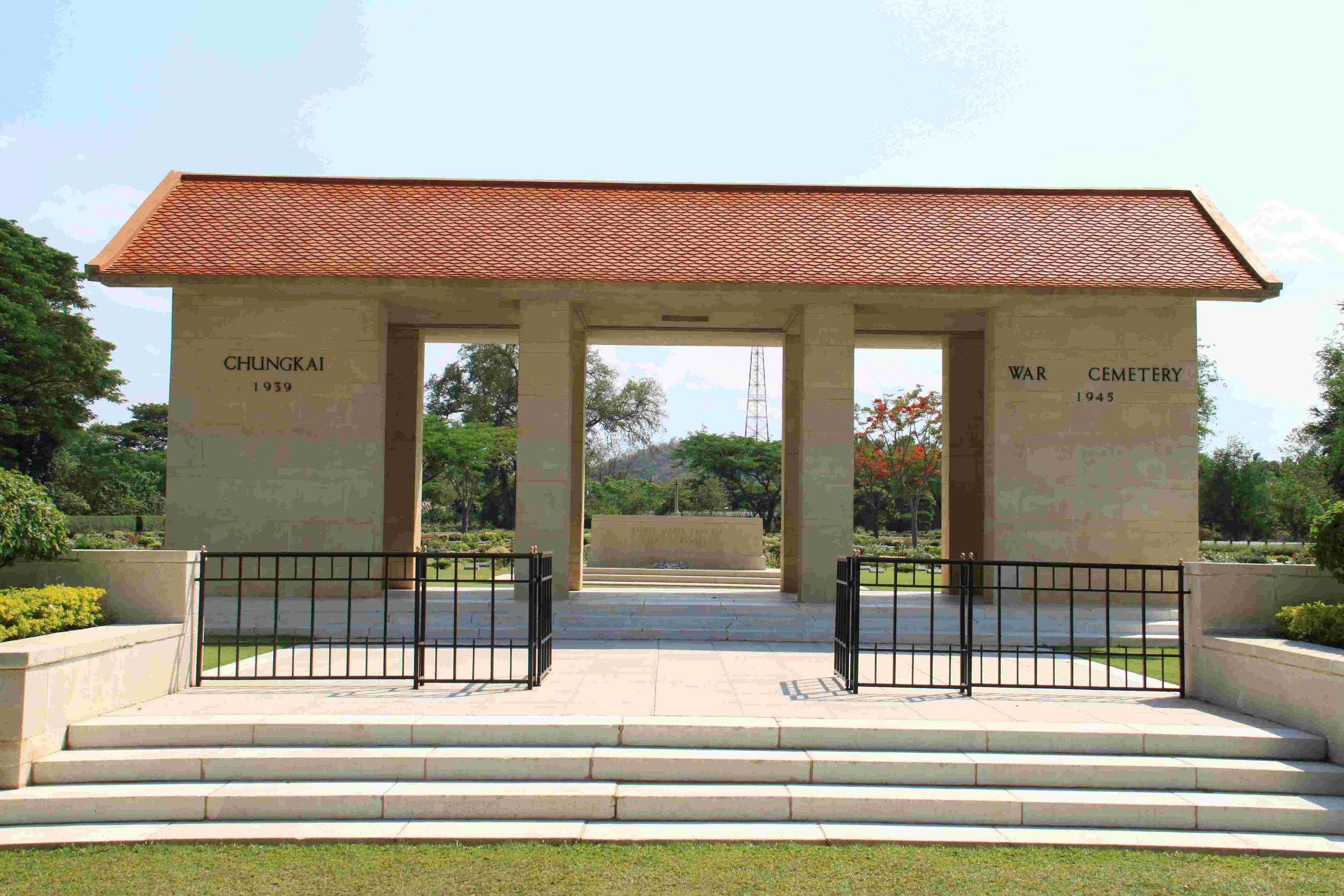 Chungkai War Cemetery #2.jpg