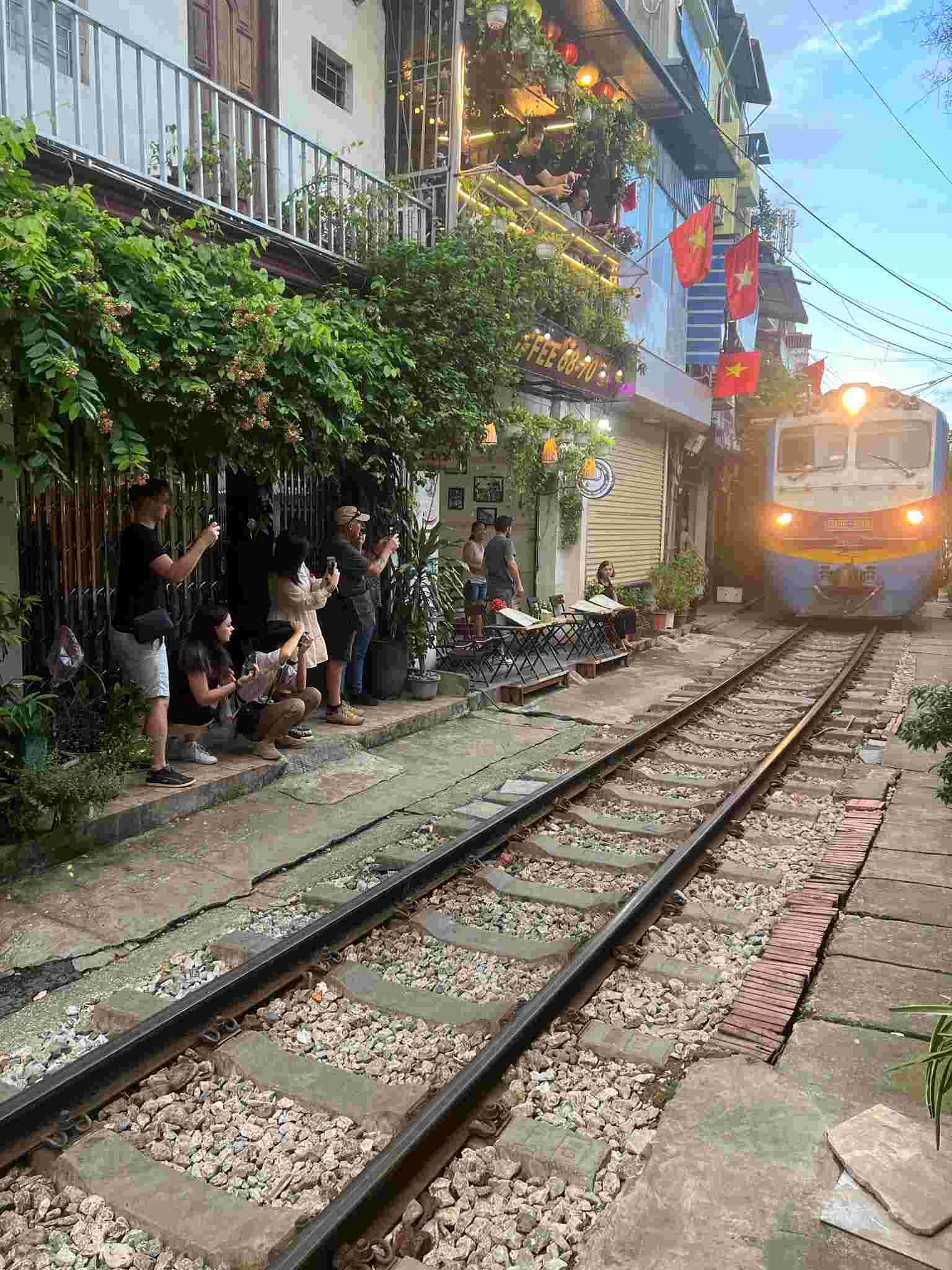 Hanoi - Train Street #5.jpg
