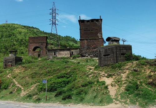 Central Vietnam - Old French Fort, Hai Van Pass.png