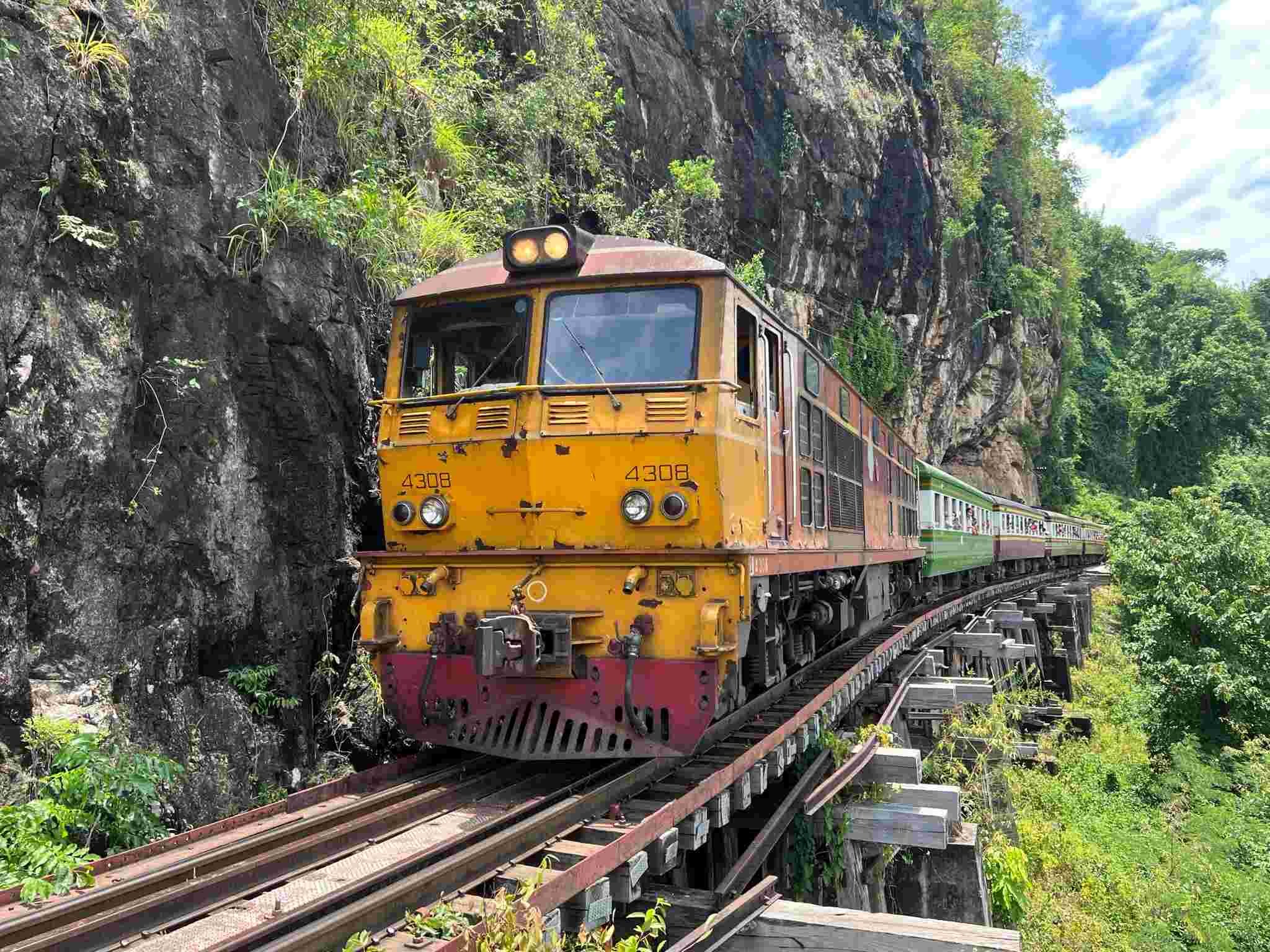 Wang Pho Viaduct #4.jpg