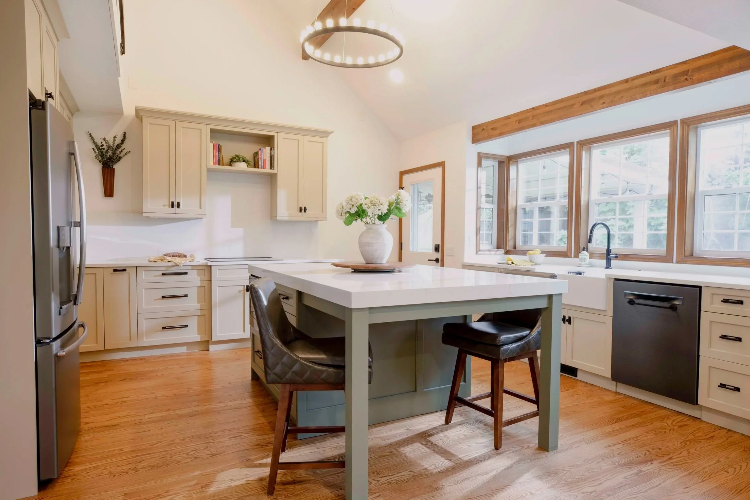 Normandy Park Transitional Kitchen