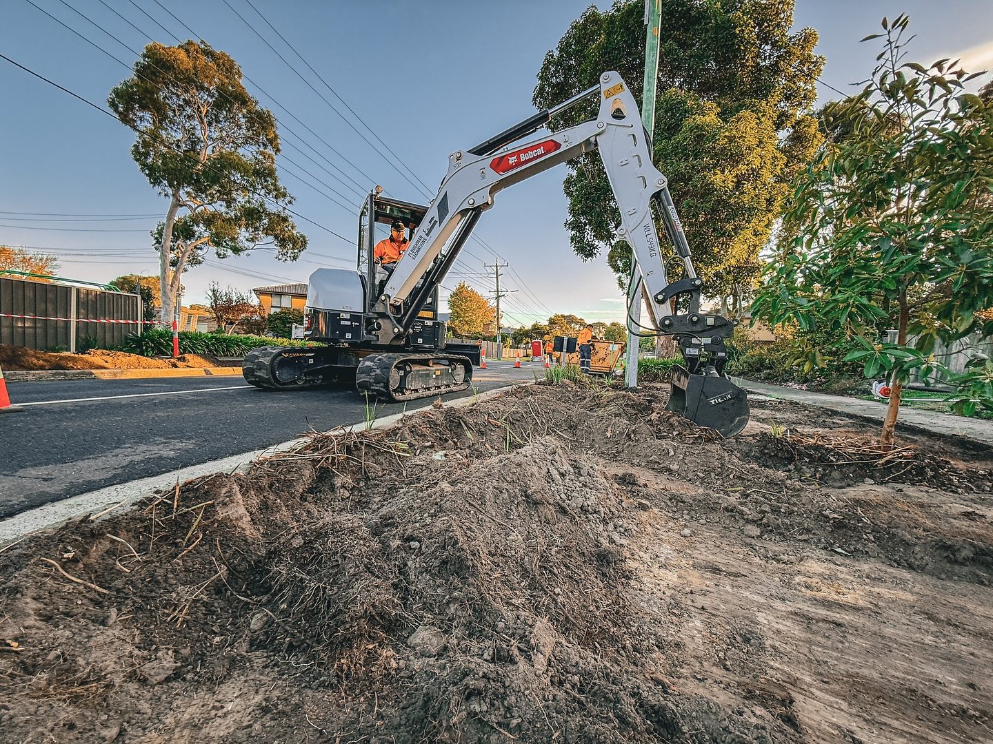 -GLEN WAVERLEY- 

This week we were pleased to deliver the refurbishment of 5 ornamental nature strips in Glen Waverley for The City Of Monash. 

Overgrown and an obstruction for visibility, it was time to start fresh. 

For this project our scope in