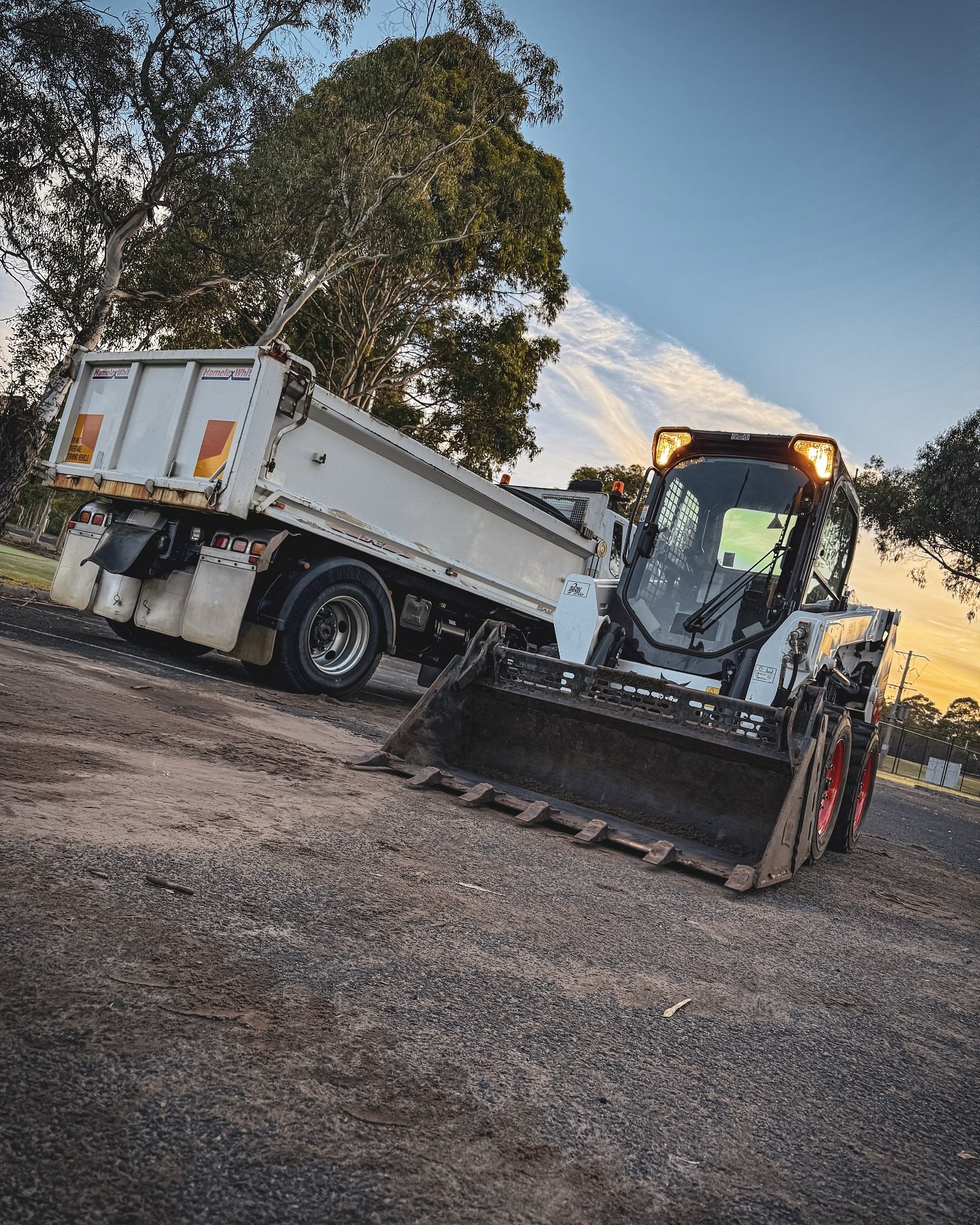 Our skid steer and tipper locked and loaded for some onsite cartage 🌅 🚚💨 

#ploughmanexcavations

&mdash;&mdash;&mdash;&mdash;&mdash;&mdash;&mdash;&mdash;&mdash;&mdash;&mdash;&mdash;
Think we can assist with your upcoming project?

Send us an emai