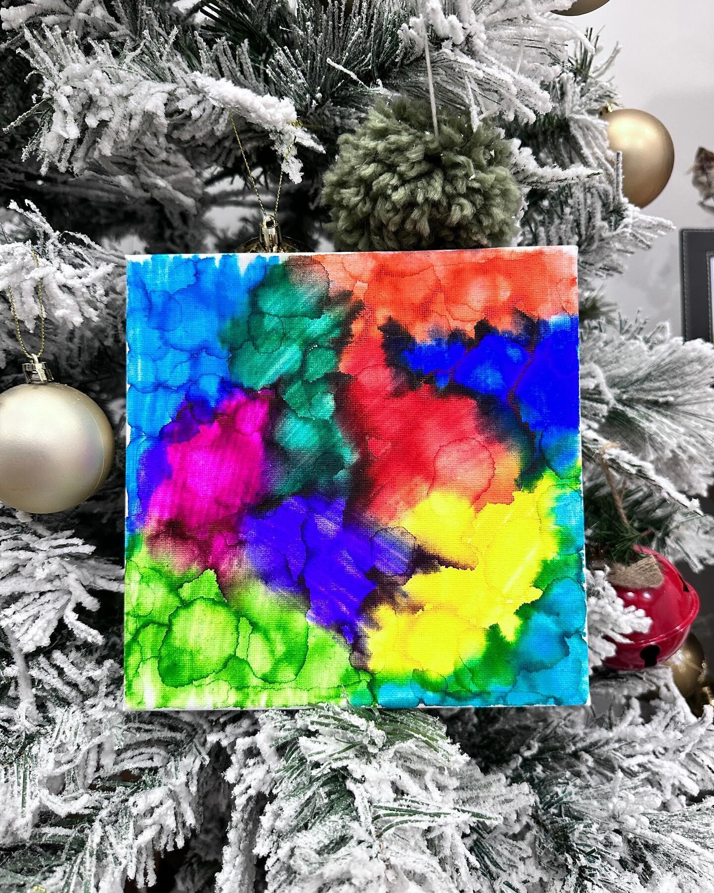 Write a caption... The alcohol ink adventure is truly an exploration into contemporary artistry. Often reserved for adults, this form of art involves using chemicals in a safe and guided manner. By introducing this to kids, I aim to provide an early 