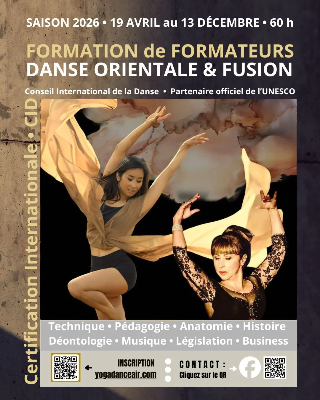 Affiche promotionnelle pour une formation de danse orientale et fusion, avec deux femmes en costume de danse. La formation se déroule du 19 avril au 13 décembre 2026, à 60 heures par semaine.