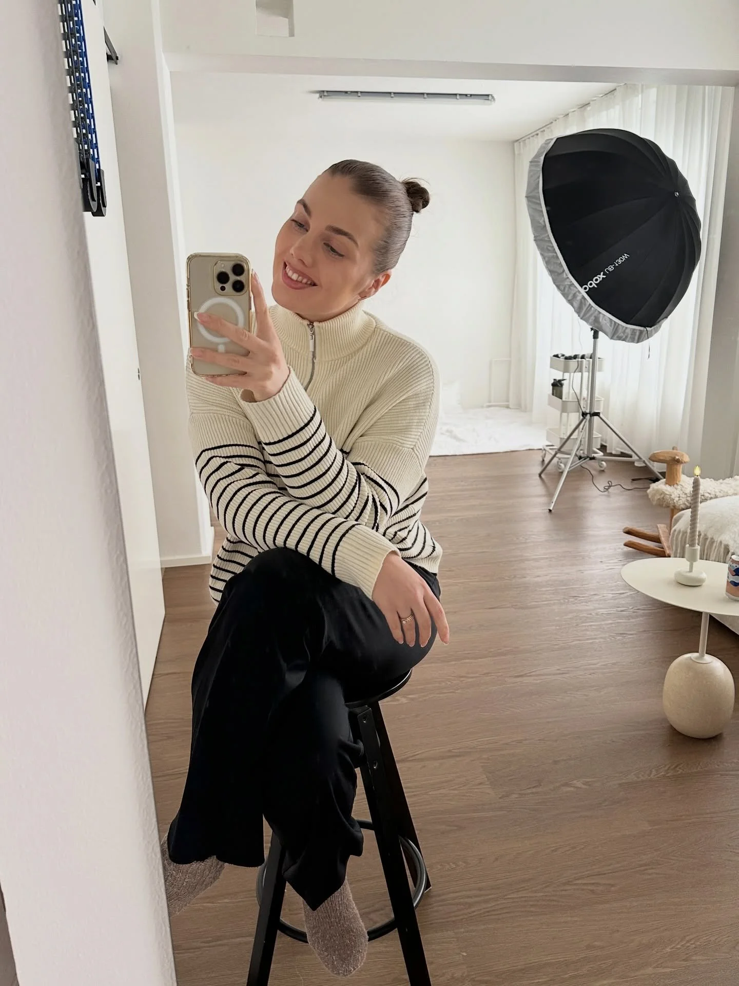 Random studiofiilistelyit&auml; &amp; mun kaikkien aikojen lempparibiisi, joka vie aina asap niihin pikku-Iidan Disney-prinsessaleikkeihin. 🥺👑🫶🏻

Hei, onko sulla joku t&auml;llanen biisi&auml; joka vie suoraan lapsuuteen? Oispa ihana kuulla ja no