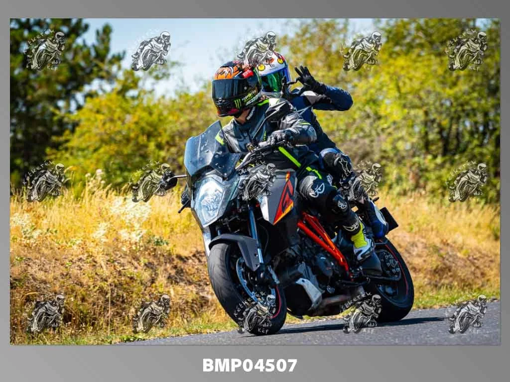 zhp08.09-018.jpg