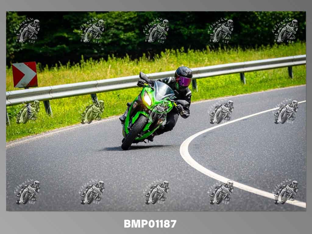 bny06.20-530.jpg