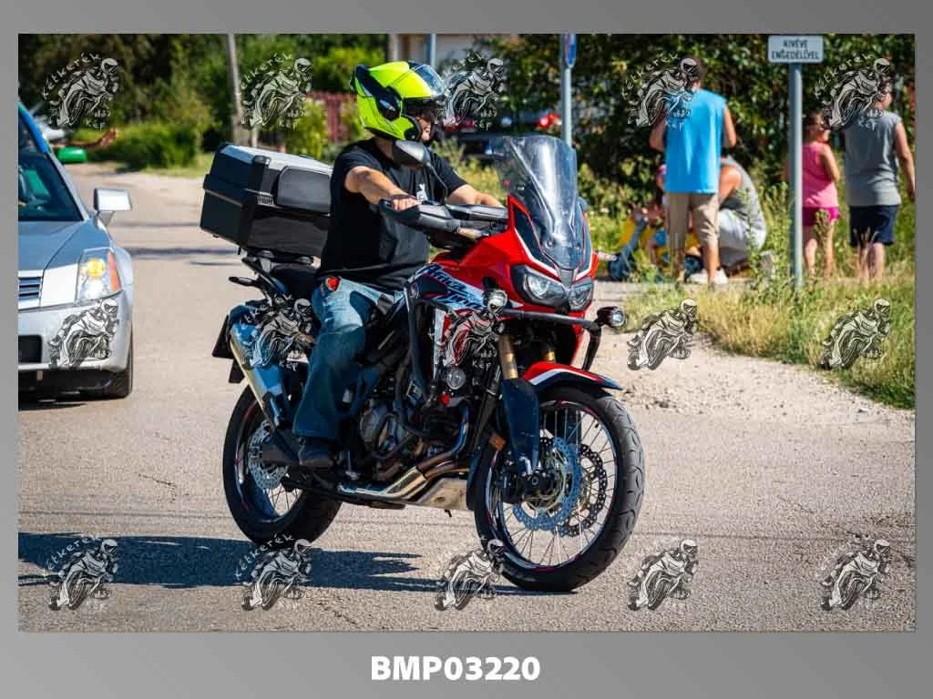 pg07.11-699.jpg