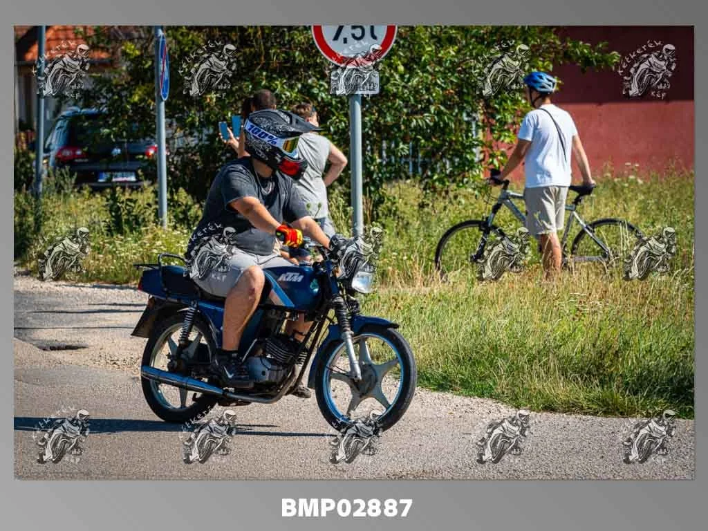pg07.11-379.jpg