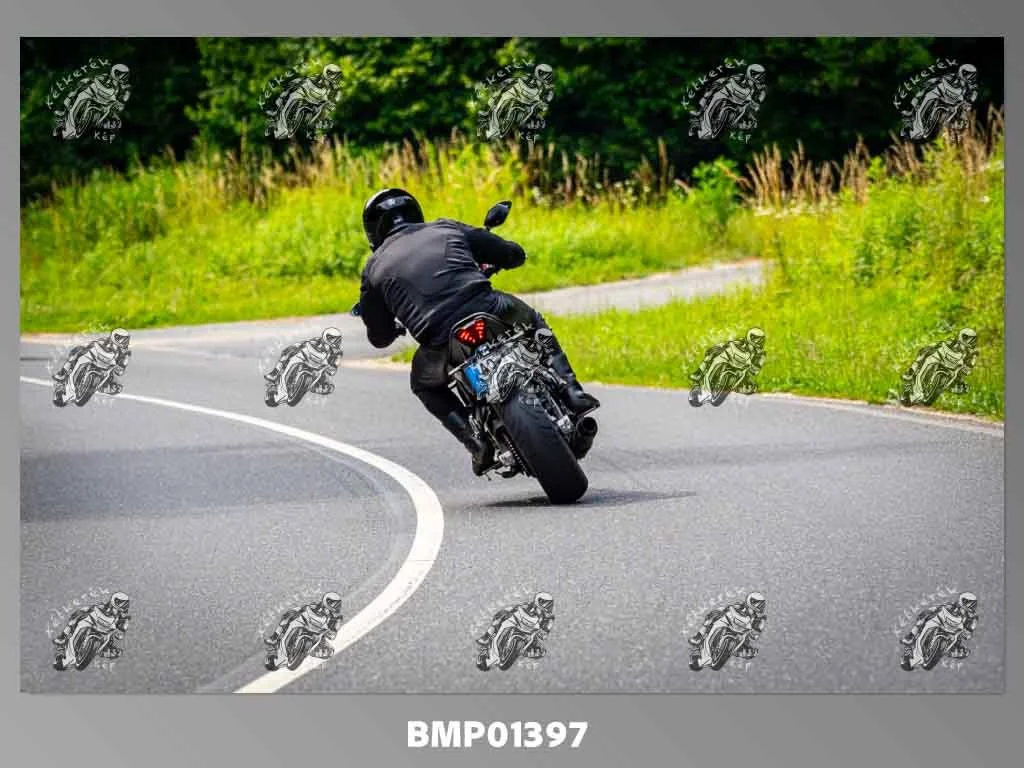 bny06.20-716.jpg