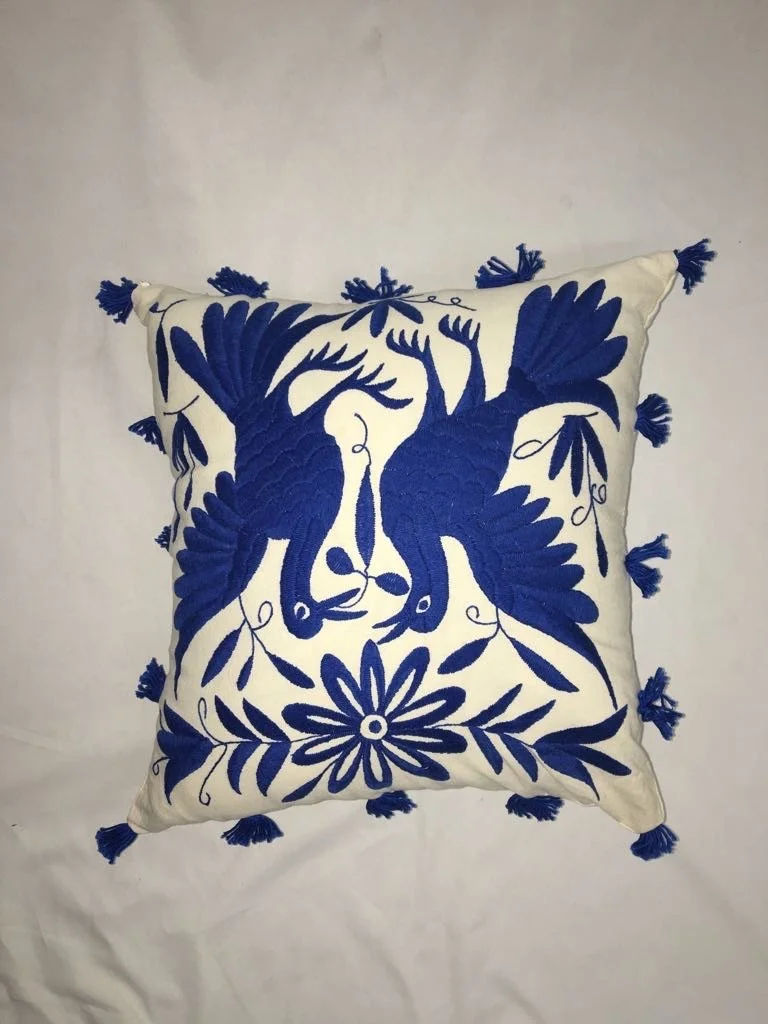 Textiles Bordados a Mano Uso Hotelero
