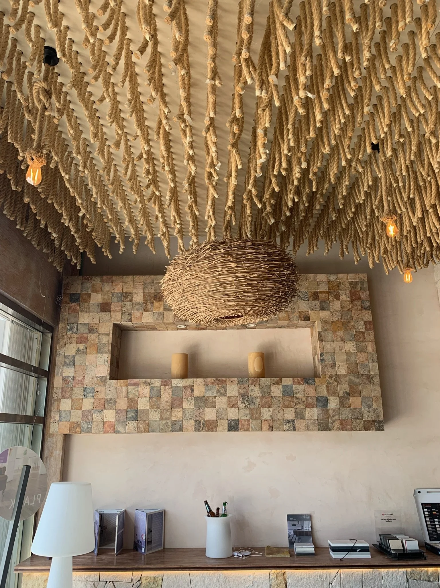 Lampara de nido y cuerdas marinas.JPG