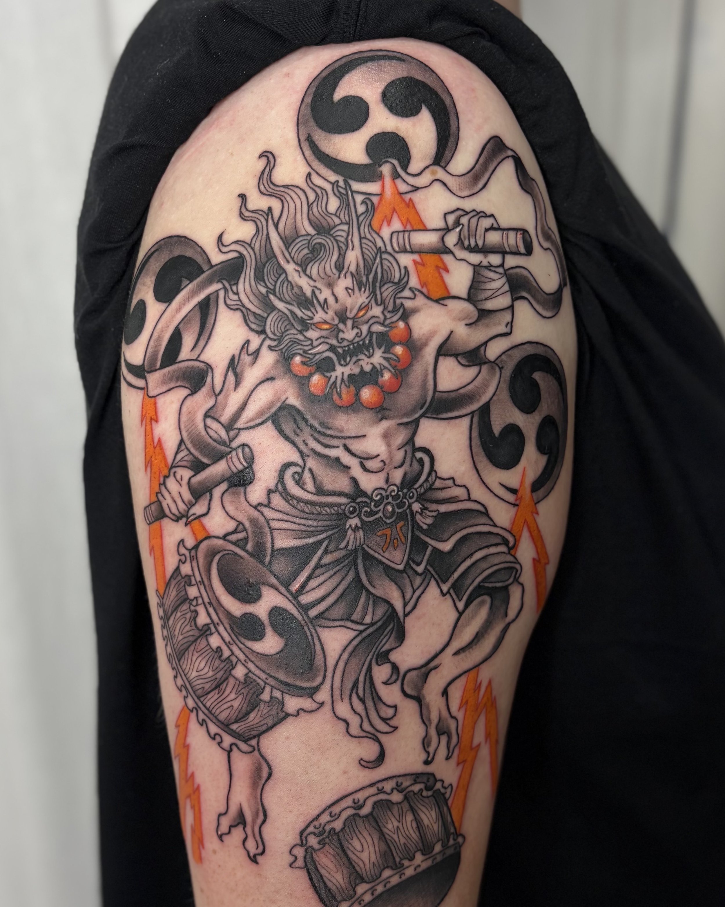 Neo-japonais-raijin-tatouage-paris11.JPG