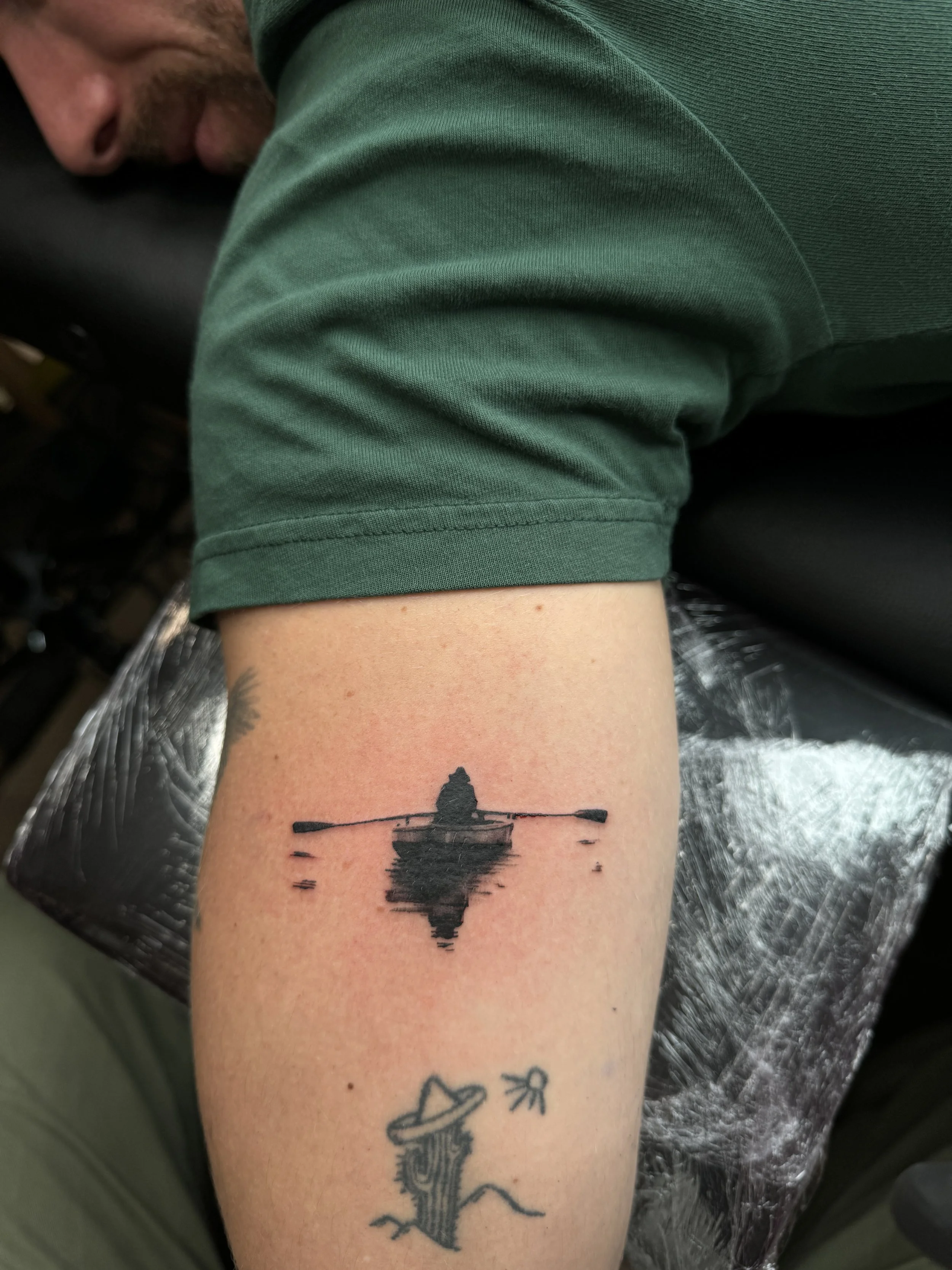 small-tattoos-walk-in-tattooshop-paris.JPG