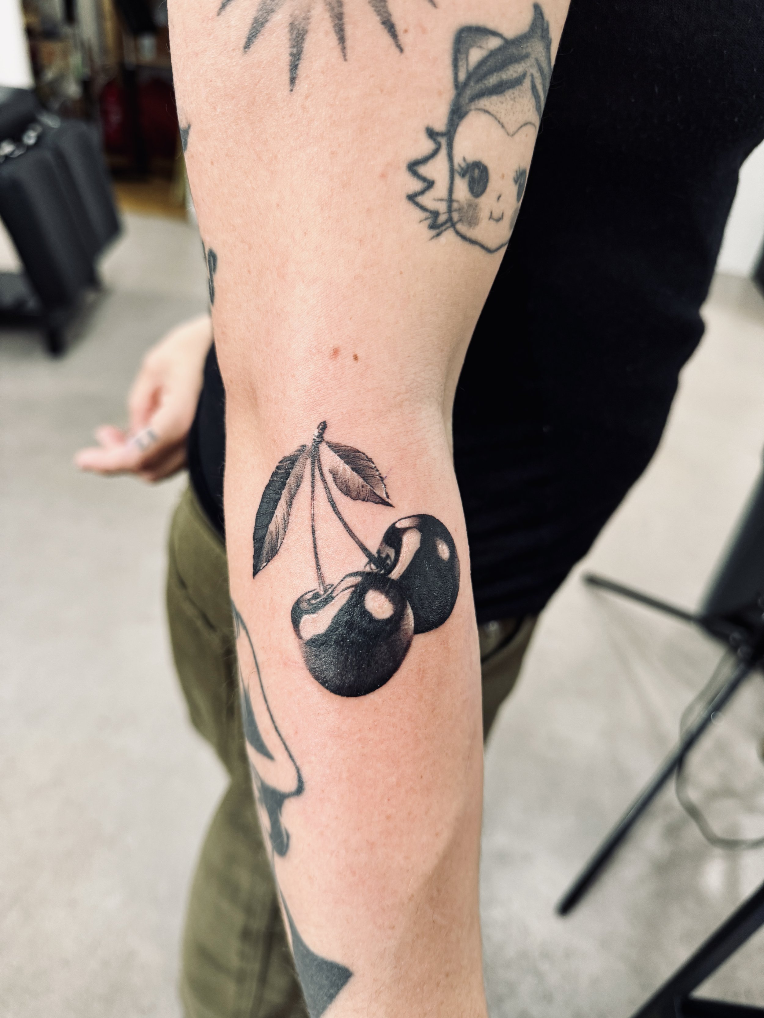 small-tattoos-paris-walk-in.jpg