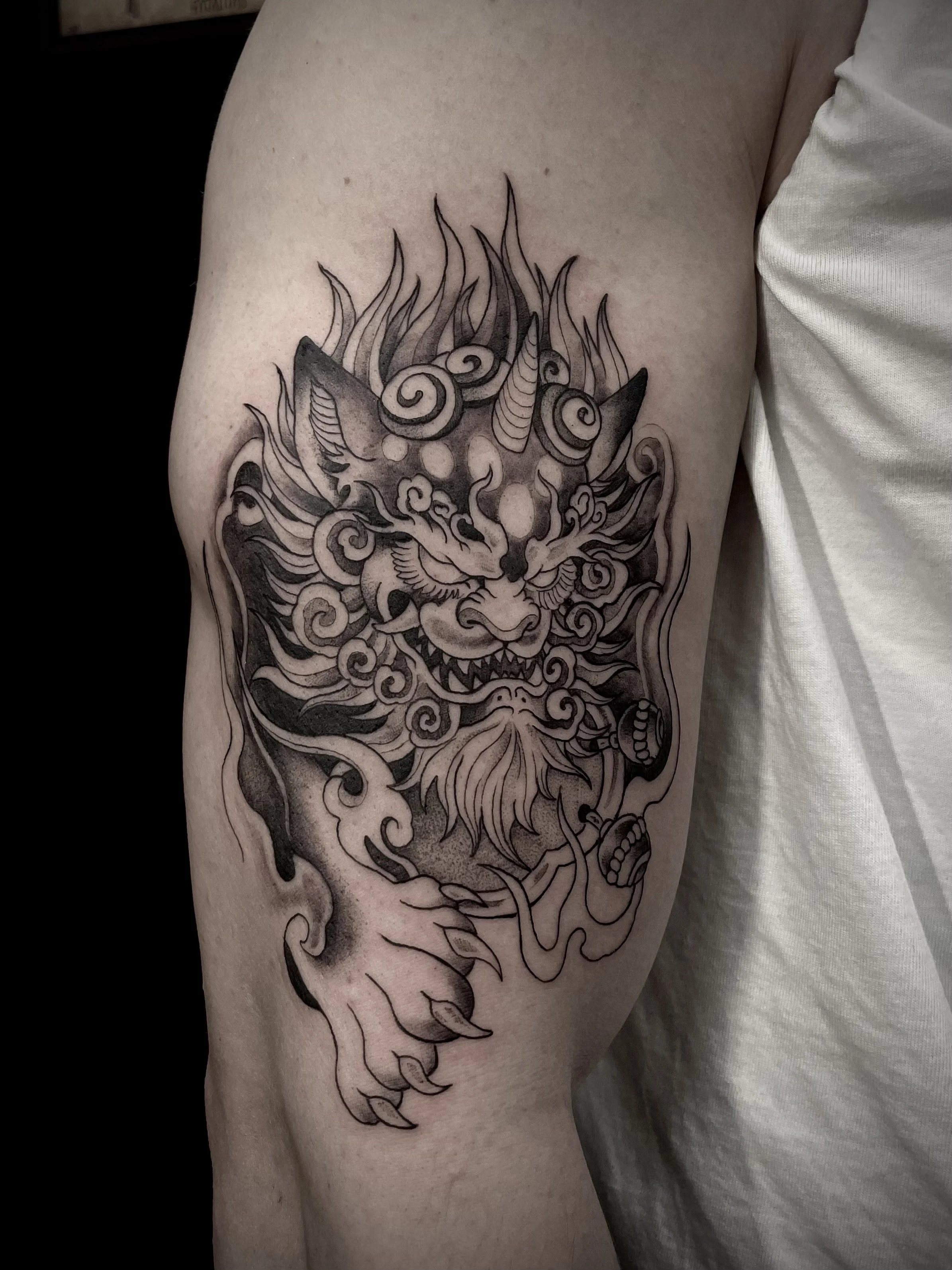 Neo-japonais-foodog-tatouage-paris-oneer.JPG