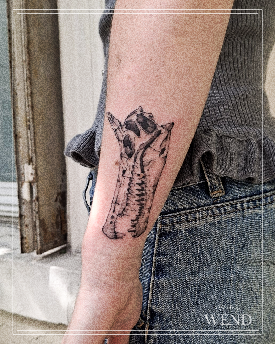 tatouage illustratif-crane dinosaure-wend-paris 11.png