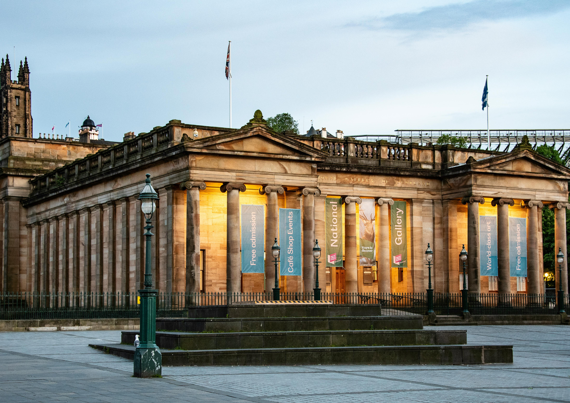 Scottish National Gallery in New Town Edinburgh. A few minutes walk away from The Auction Rooms on 22 Queens Street