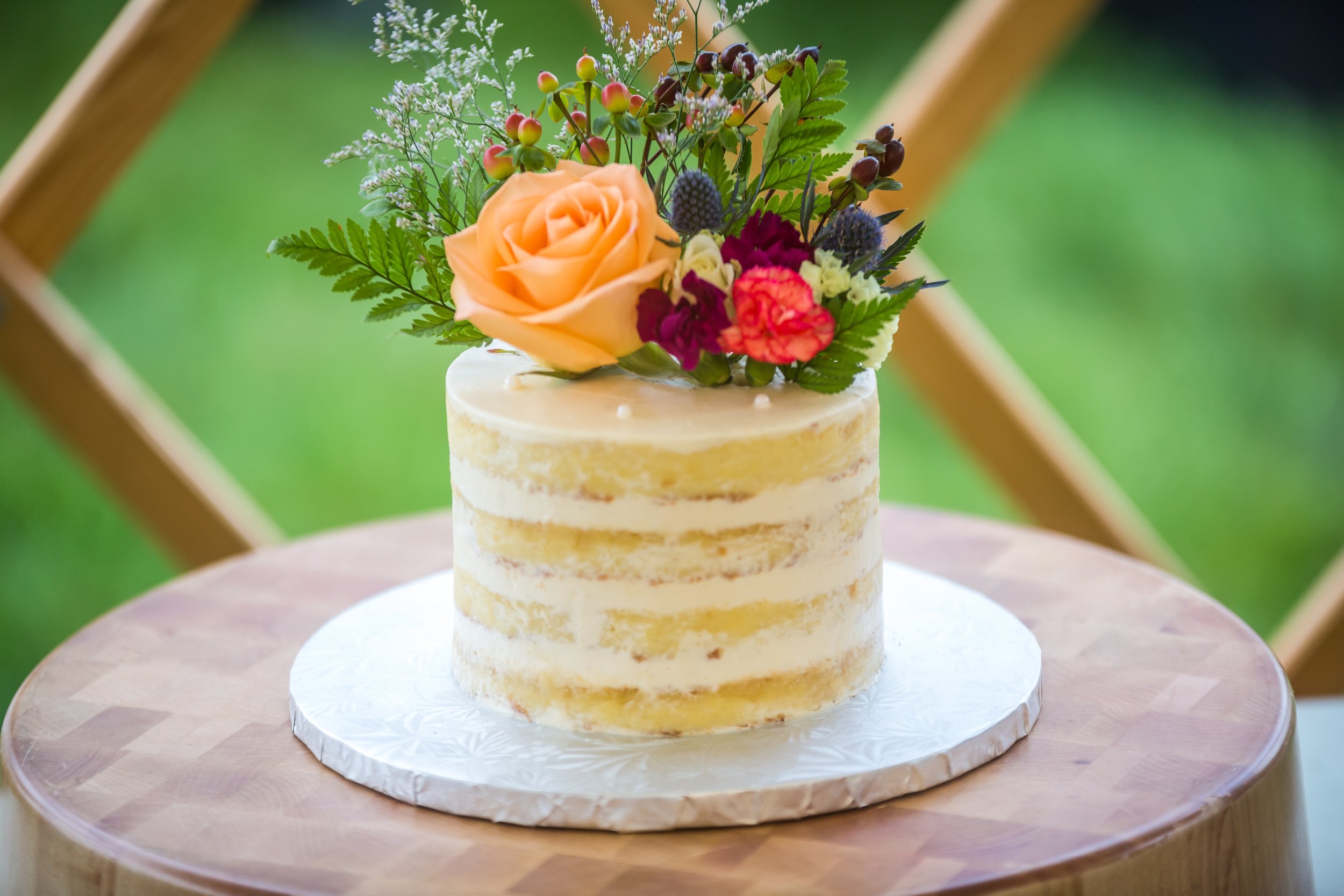 yurt-rental-nova-scotia-elegant-wedding-reception-cake.jpg