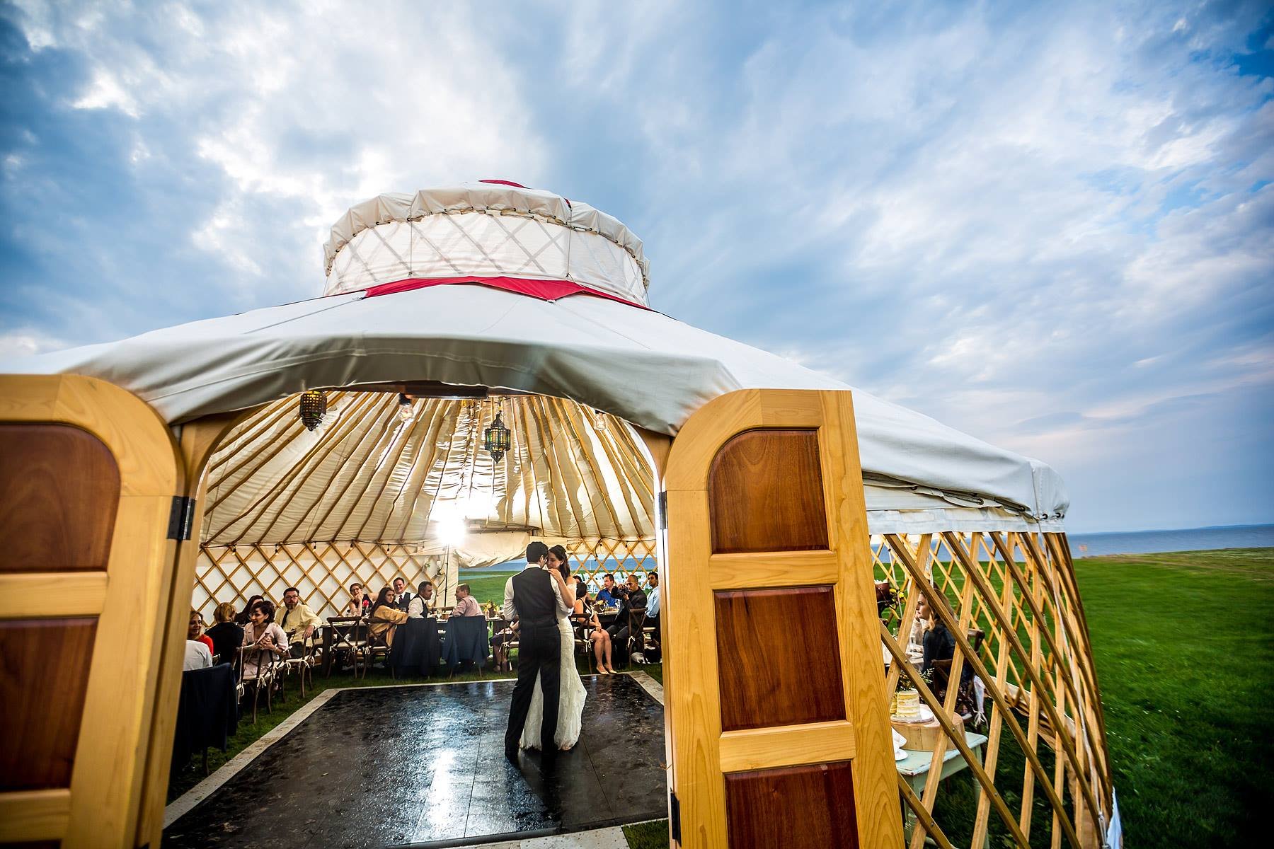 yurt-rental-elegant-outdoor-wedding-couple-dancing.jpg