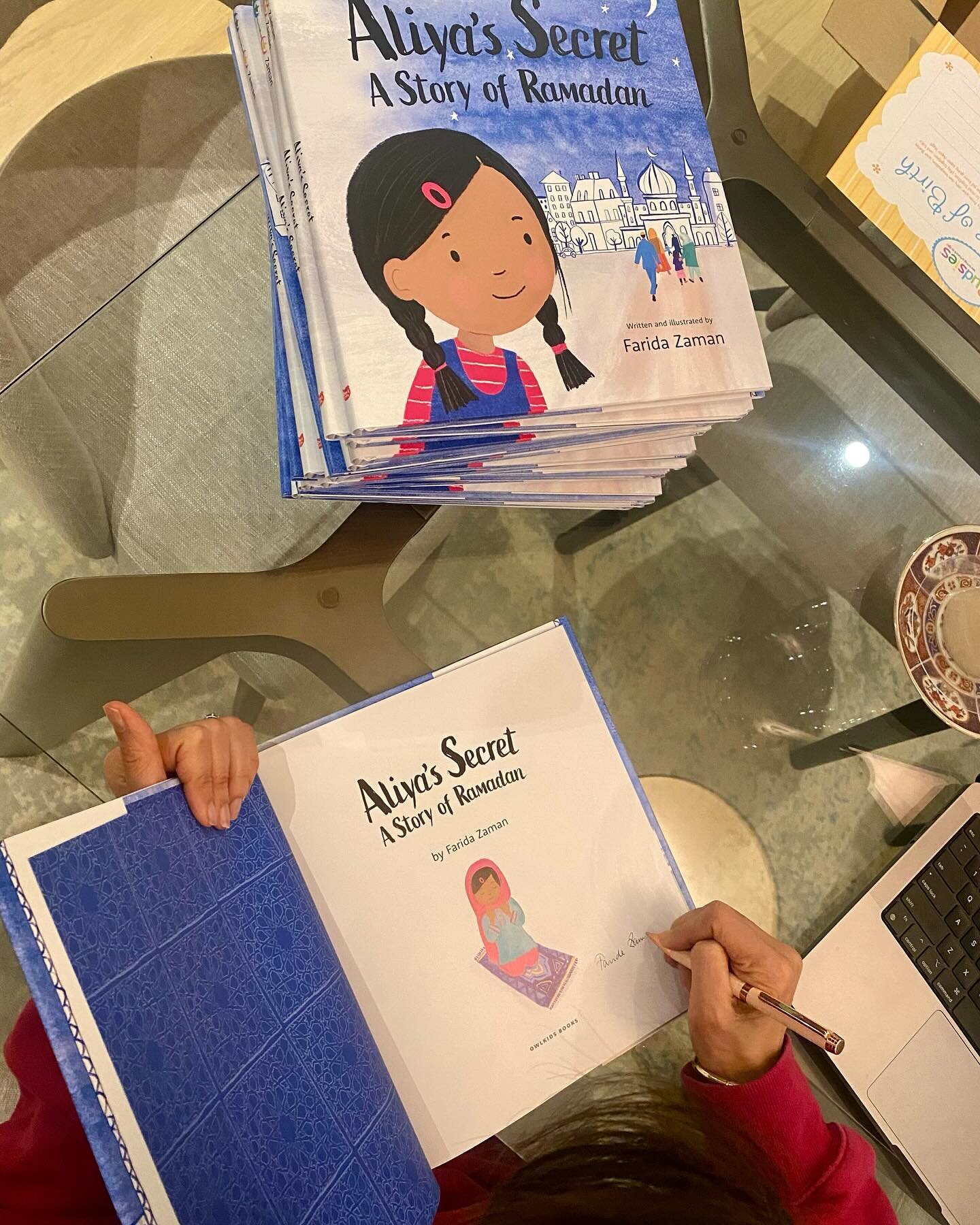 Off to McKinnon Public School in Mississauga to do a book presentation , reading and arts and craft with grades 1 and kindergarten. I am signing the books that the parents ordered, which were quite a few much to my delight! Tomorrow is part 2 of my p