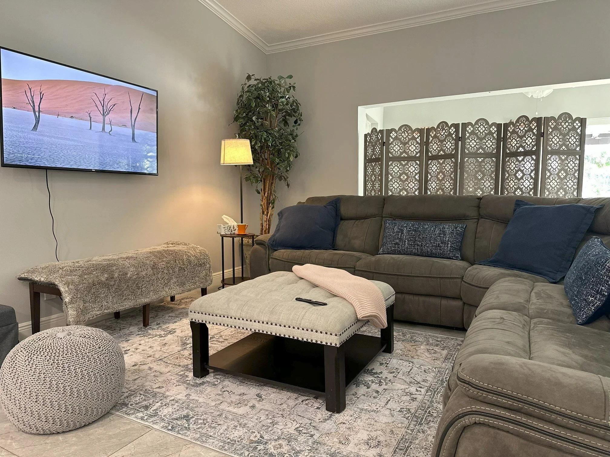 airbnb2026livingroom.jpg