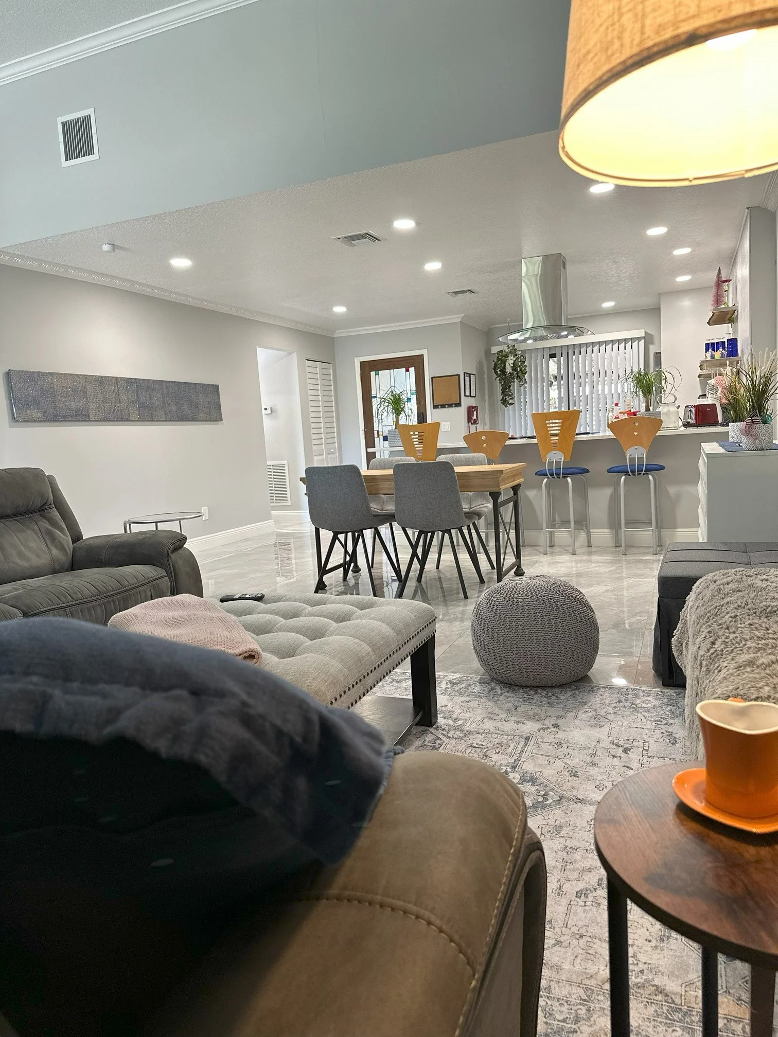airbnb2026livingroomtokitchen.jpg