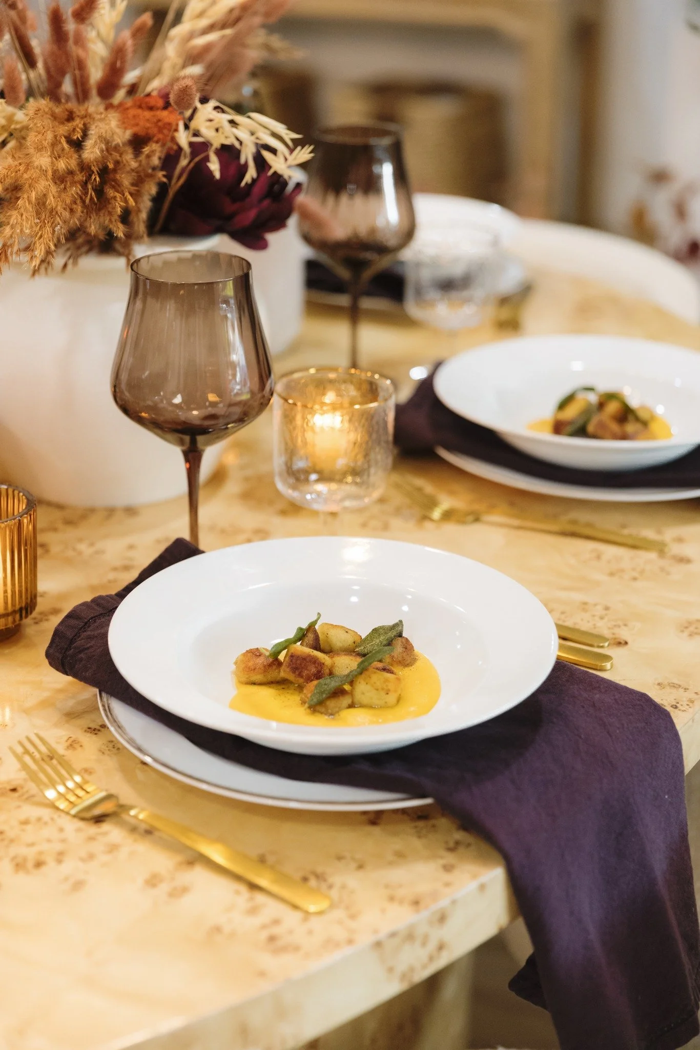 The best nights happen at home. Private dinners designed for connection, comfort, and unforgettable moments.

 #APerfectFit #PrivateDinner #EatWellLiveWell