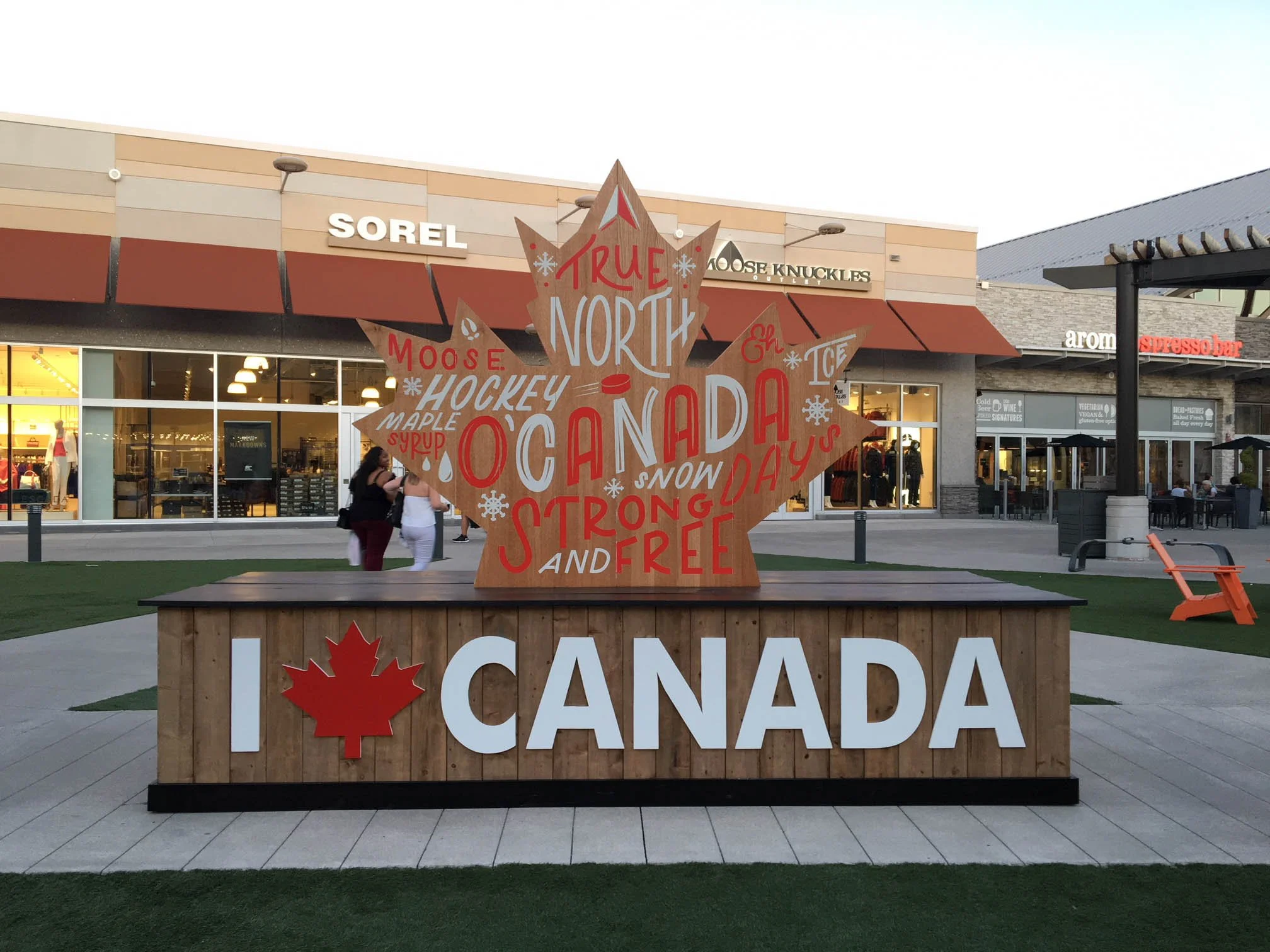 Canada Day at Outlet Collection at Niagara
