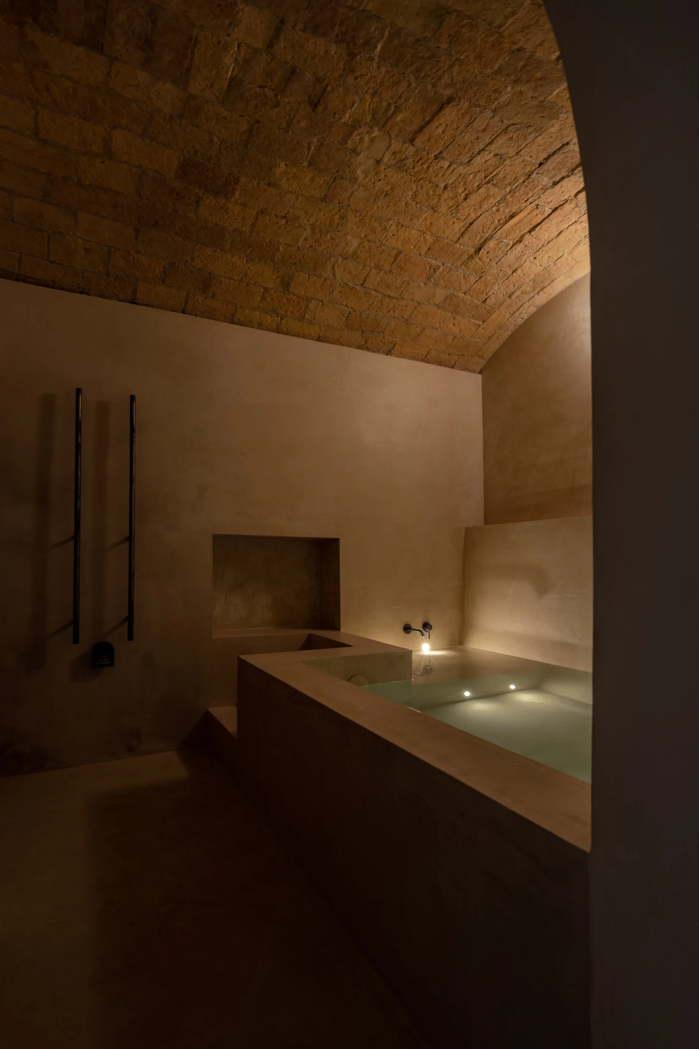 THERMAE -  F-28.JPG