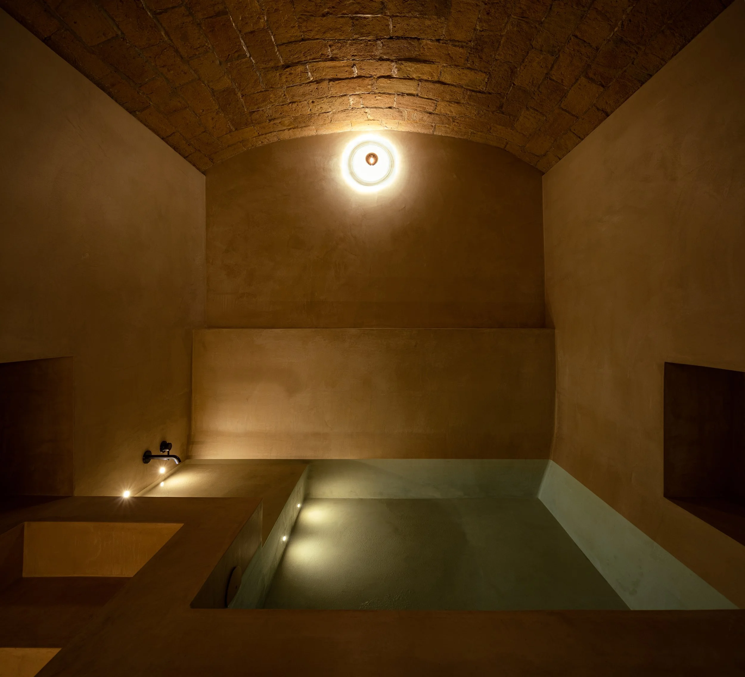 THERMAE -  F-38.JPG