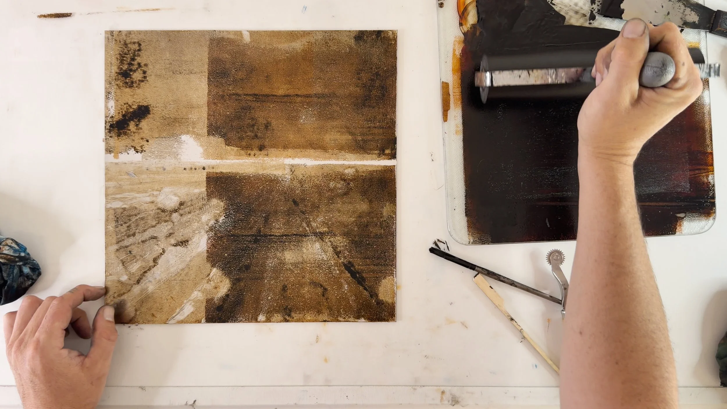 Experimental Monotype Printmaking Course with Francesco Geronazzo on proartika.com  Artwork in progress. Abstract landscape.