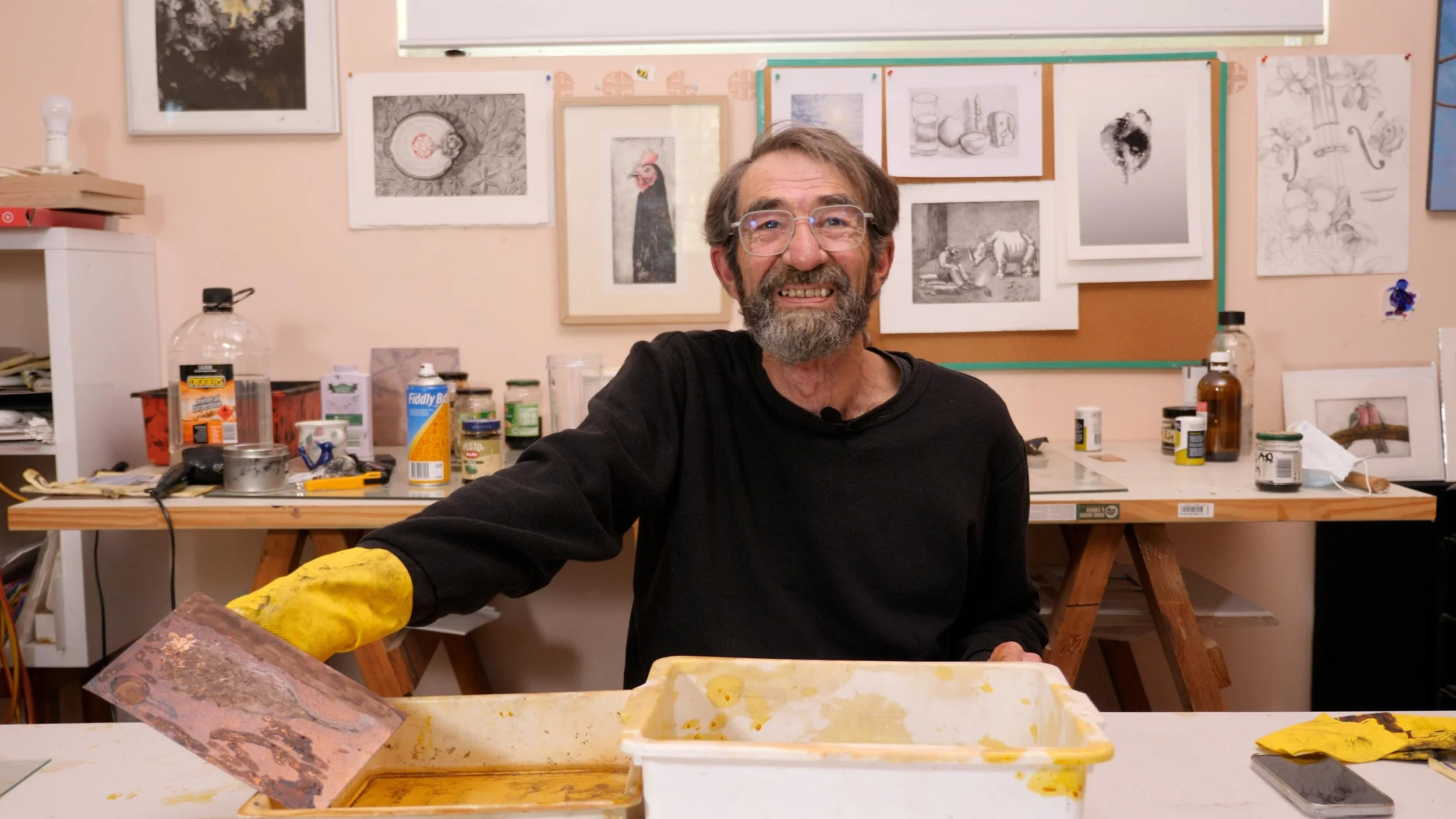 Learn how to move from drawing to finished print using contemporary aquatint, sugar lift, and intaglio printing techniques. Get new printmaking skills under the guidance of master printmaker Hermann Isaac. Proartika.com