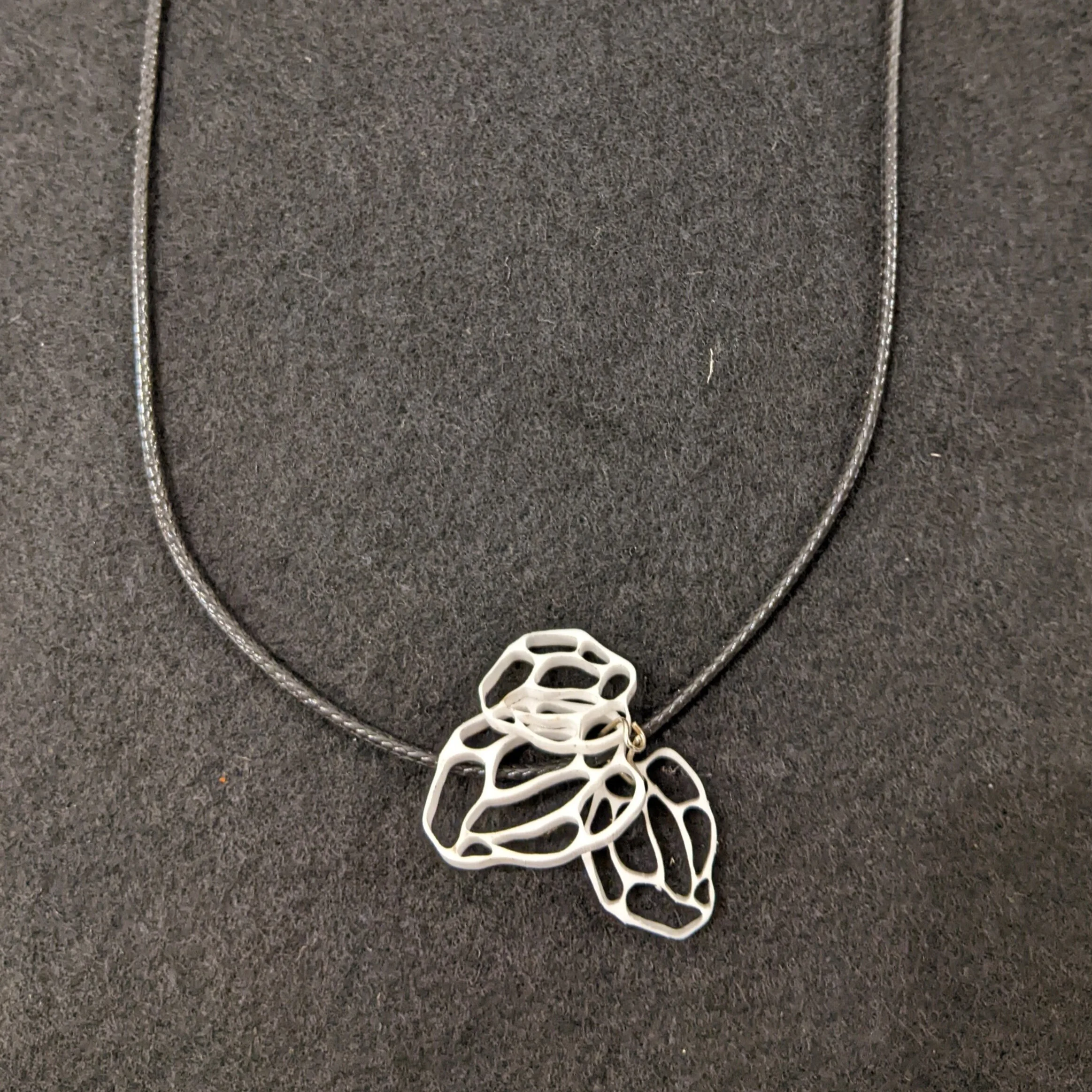 BoneUpCycInOrganic-Necklace-Bracele